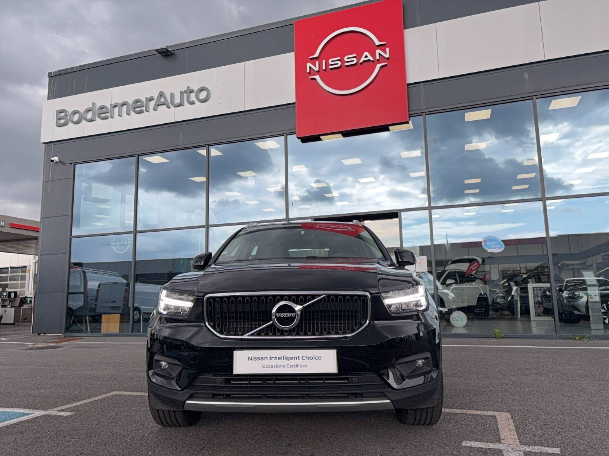 Volvo XC40 XC40 T2 129 ch occasion de 2021 en vente à Lorient