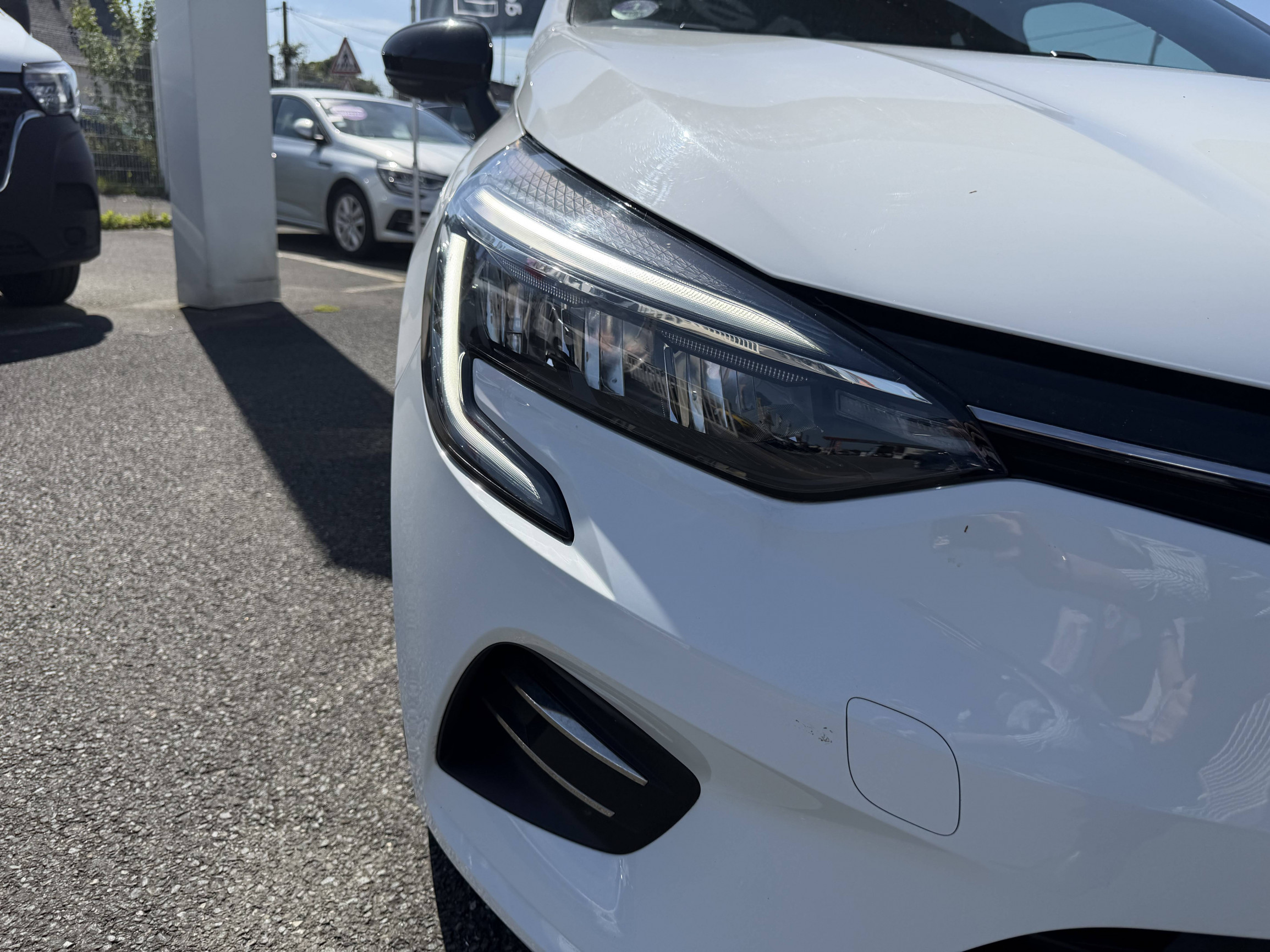 Vente en ligne Renault Clio 5 Clio SCe 65 au prix de 13 290 €