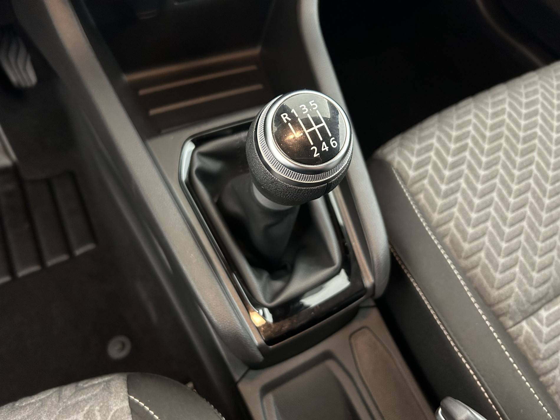 Vente en ligne Renault Clio 5 Clio TCe 90 au prix de 14 990 €