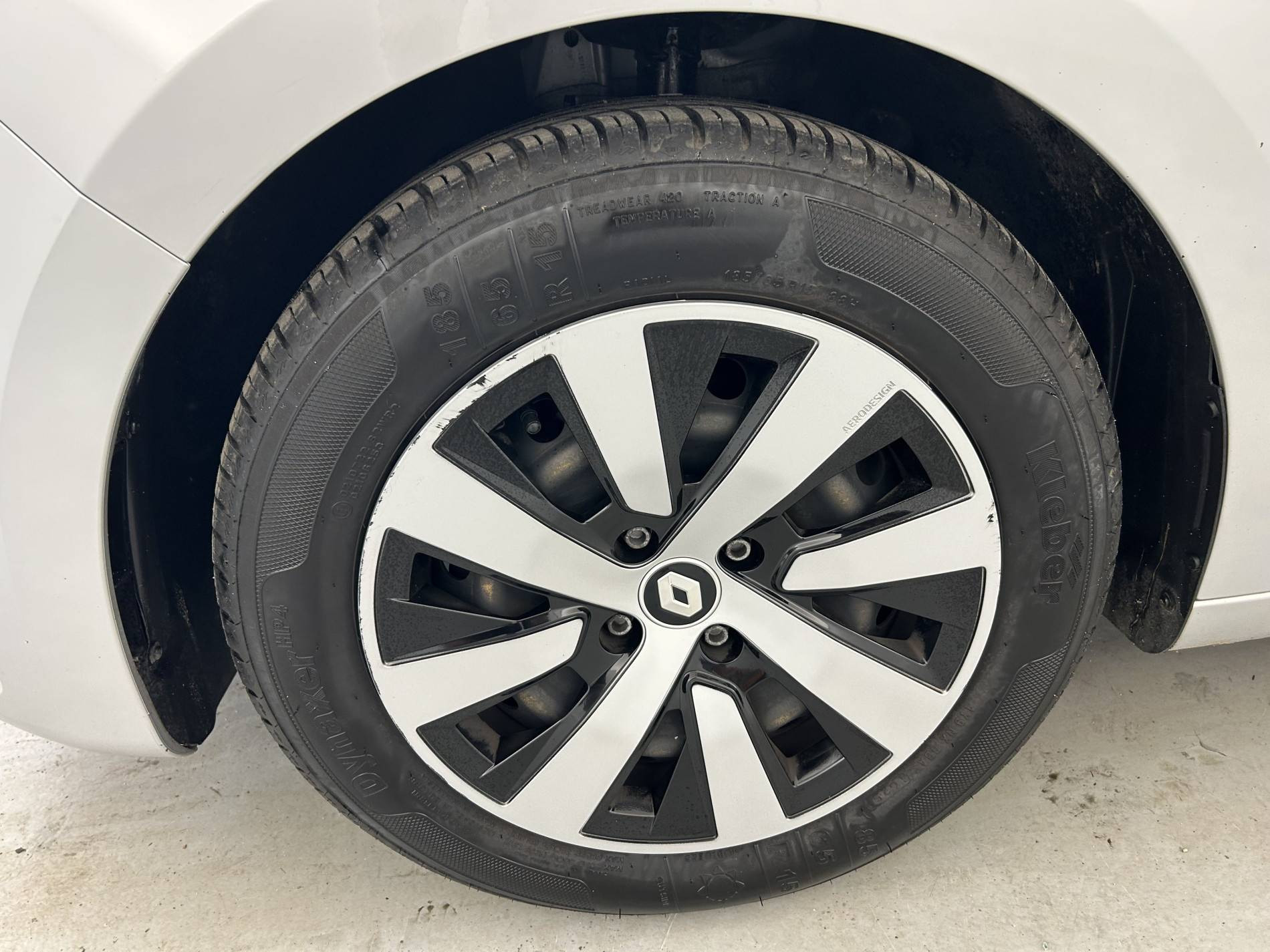 Vente en ligne Renault Clio 5 Clio TCe 90 au prix de 13 990 €