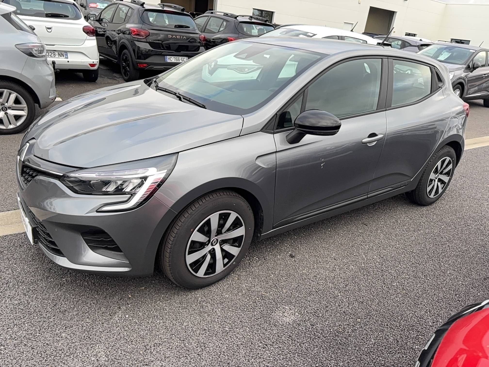 Vente en ligne Renault Clio 5 Clio TCe 90 au prix de 15 490 €