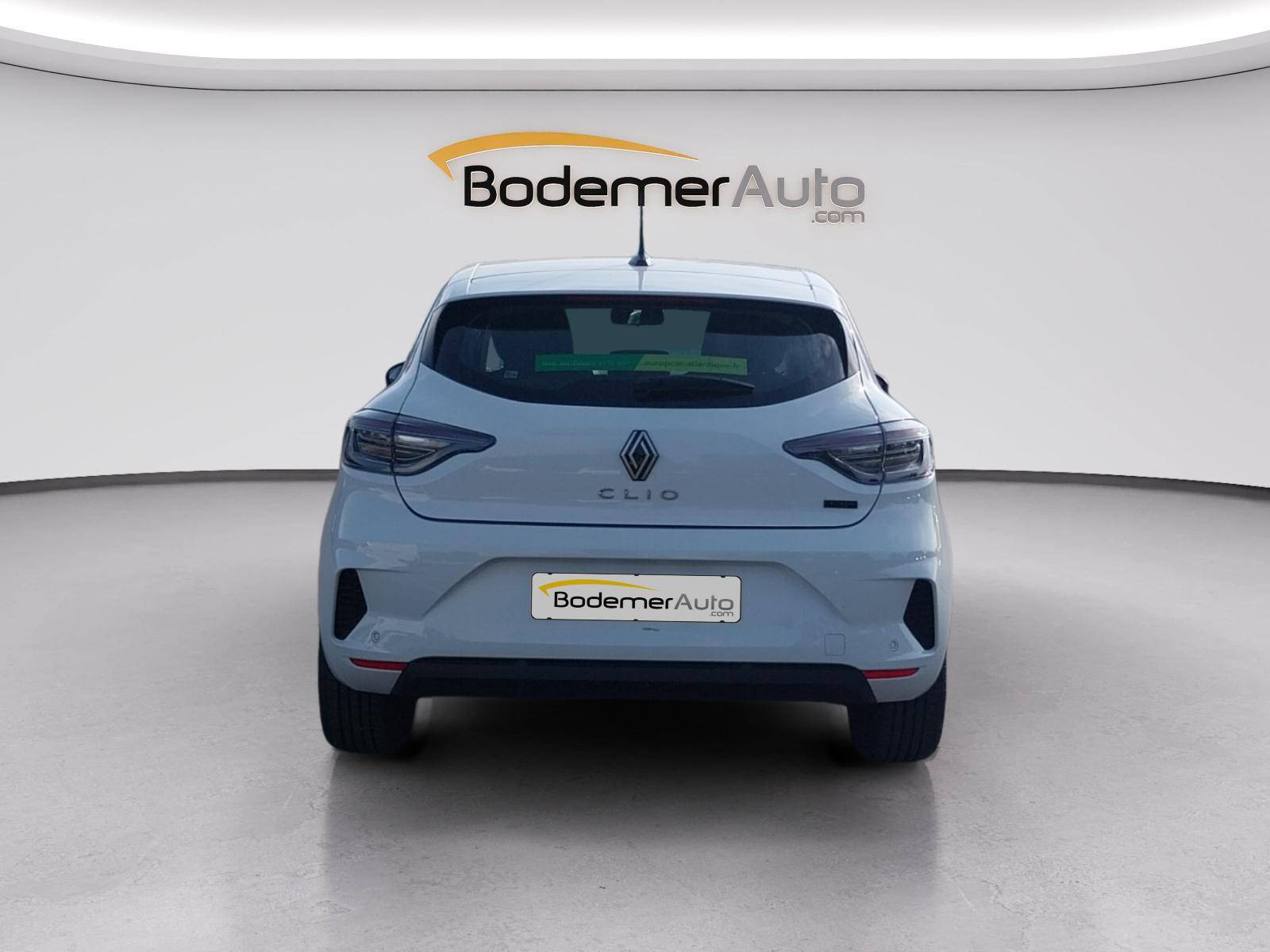 Vente en ligne Renault Clio 5 Clio E-Tech full hybrid 145 ch GSR2 au prix de 19 590 €