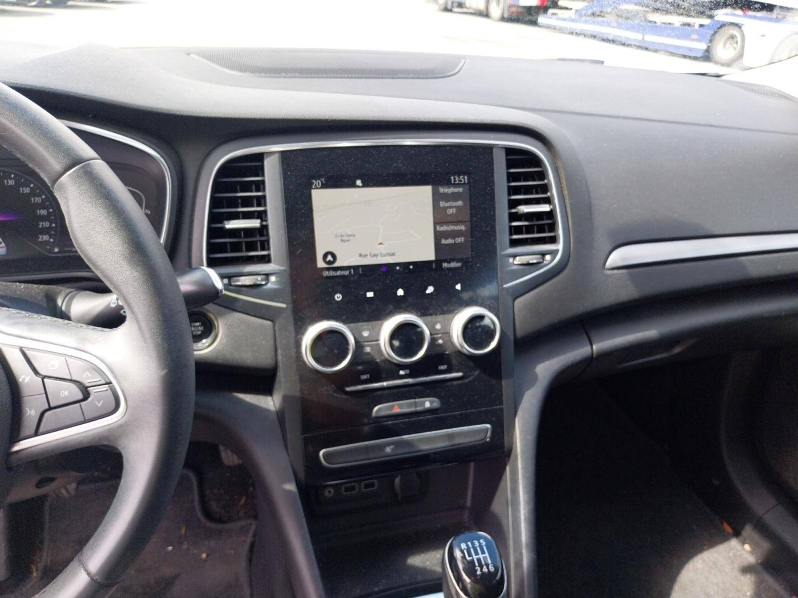Vente en ligne Renault Megane 4  Blue dCi 115 au prix de 13 490 €