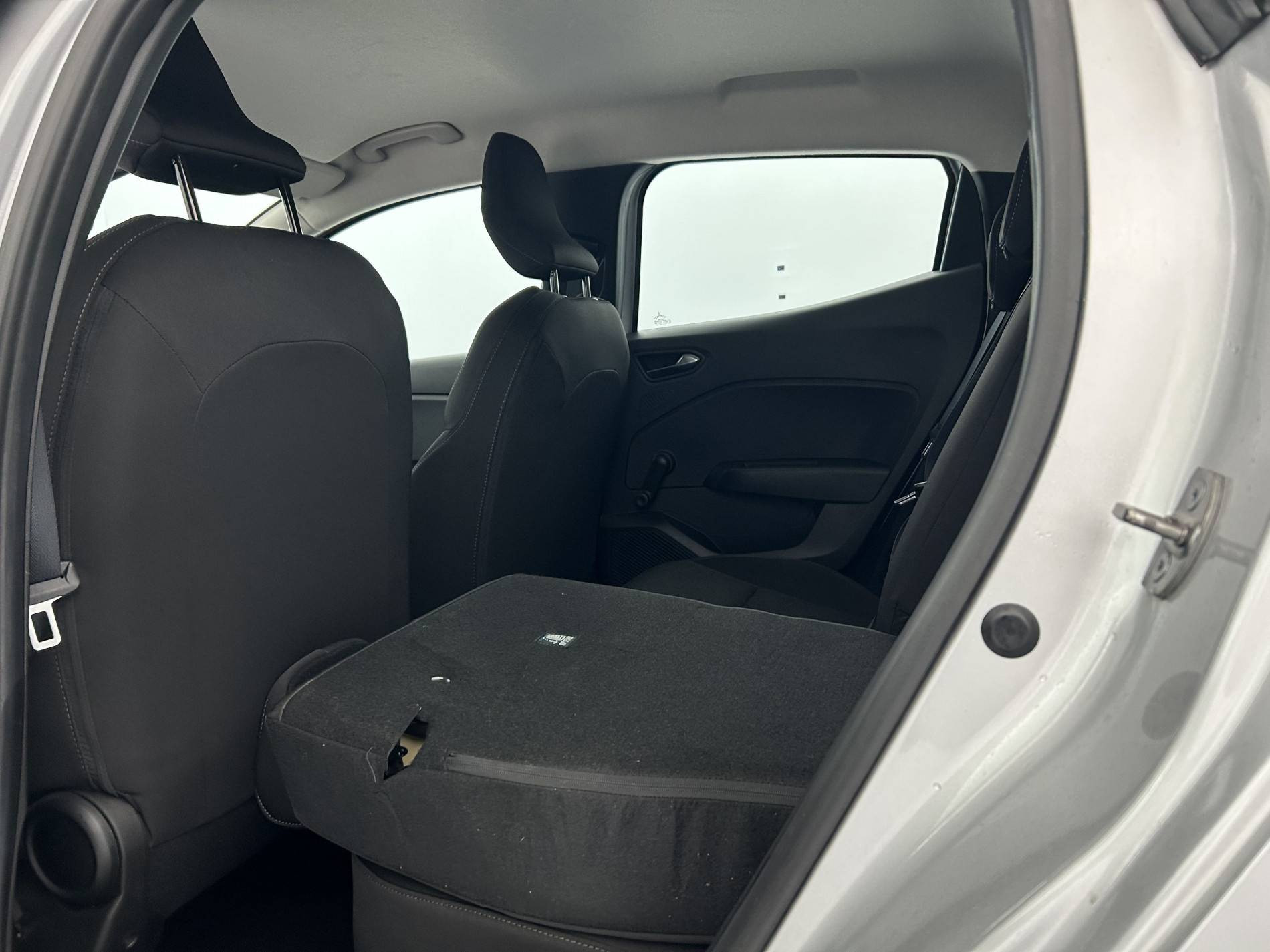 Vente en ligne Renault Clio 5 Clio TCe 90 au prix de 13 990 €