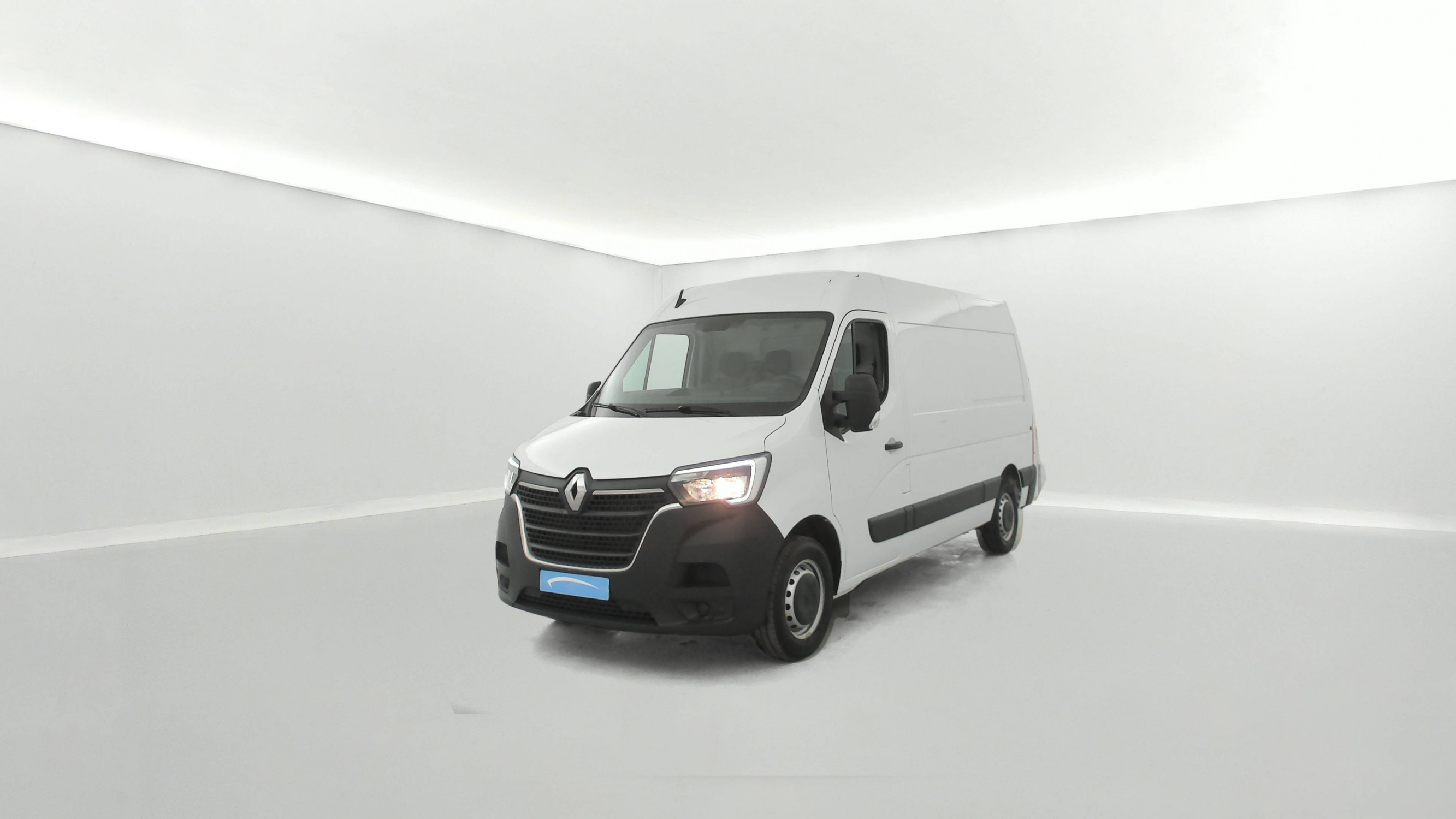 Renault Master Fourgon MASTER FGN TRAC F3500 L2H2 BLUE DCI 135 occasion de 2024 en vente à Brest