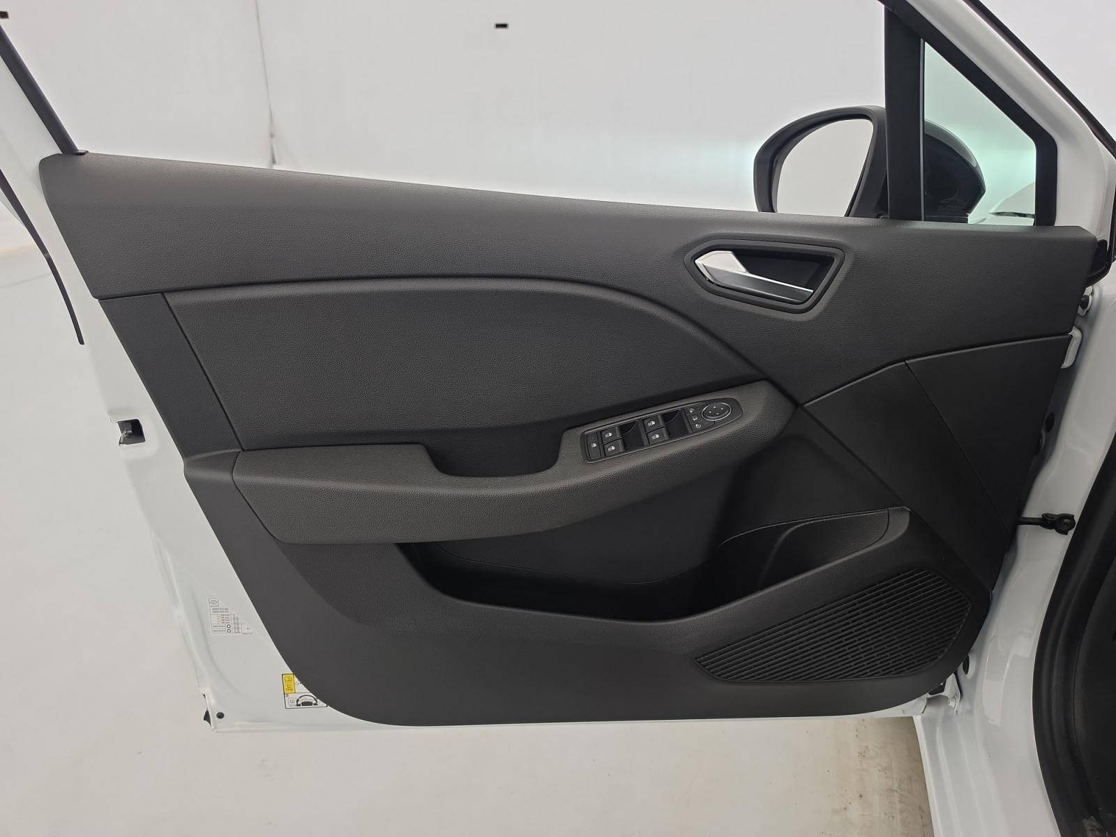 Vente en ligne Renault Clio 5 Clio TCe 90 au prix de 13 590 €