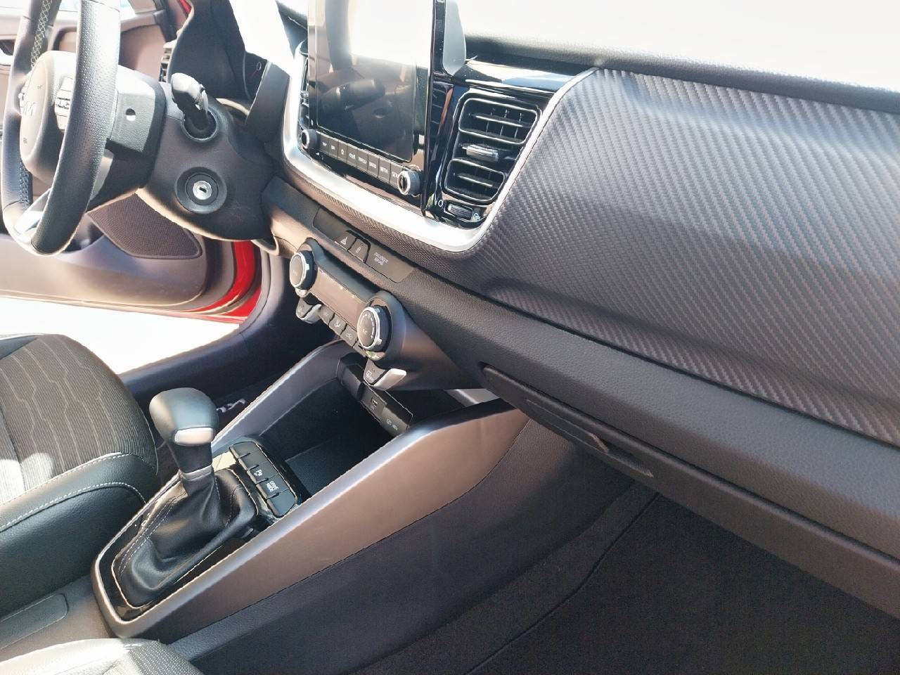 Vente en ligne Kia Stonic  1.0 T-GDi 120 ch MHEV DCT7 au prix de 19 380 €