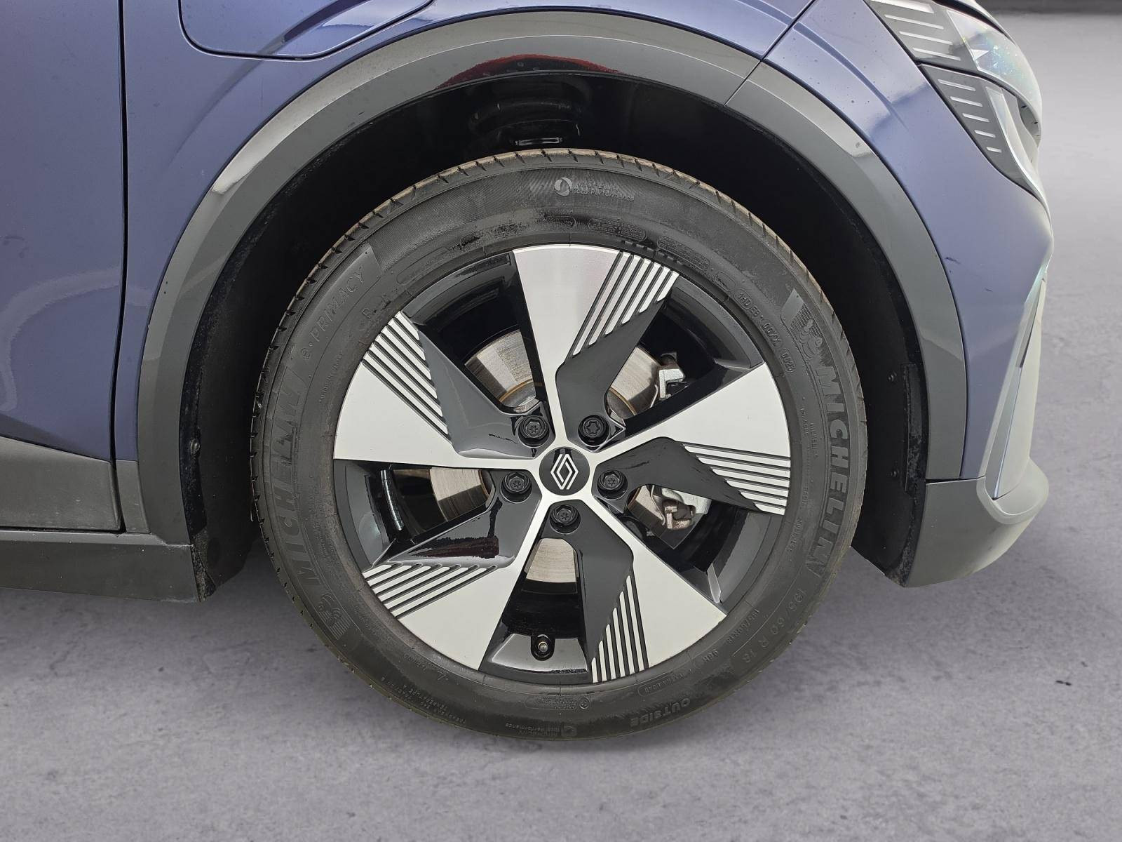 Vente en ligne Renault Megane E-Tech  EV60 220 ch super charge au prix de 23 990 €
