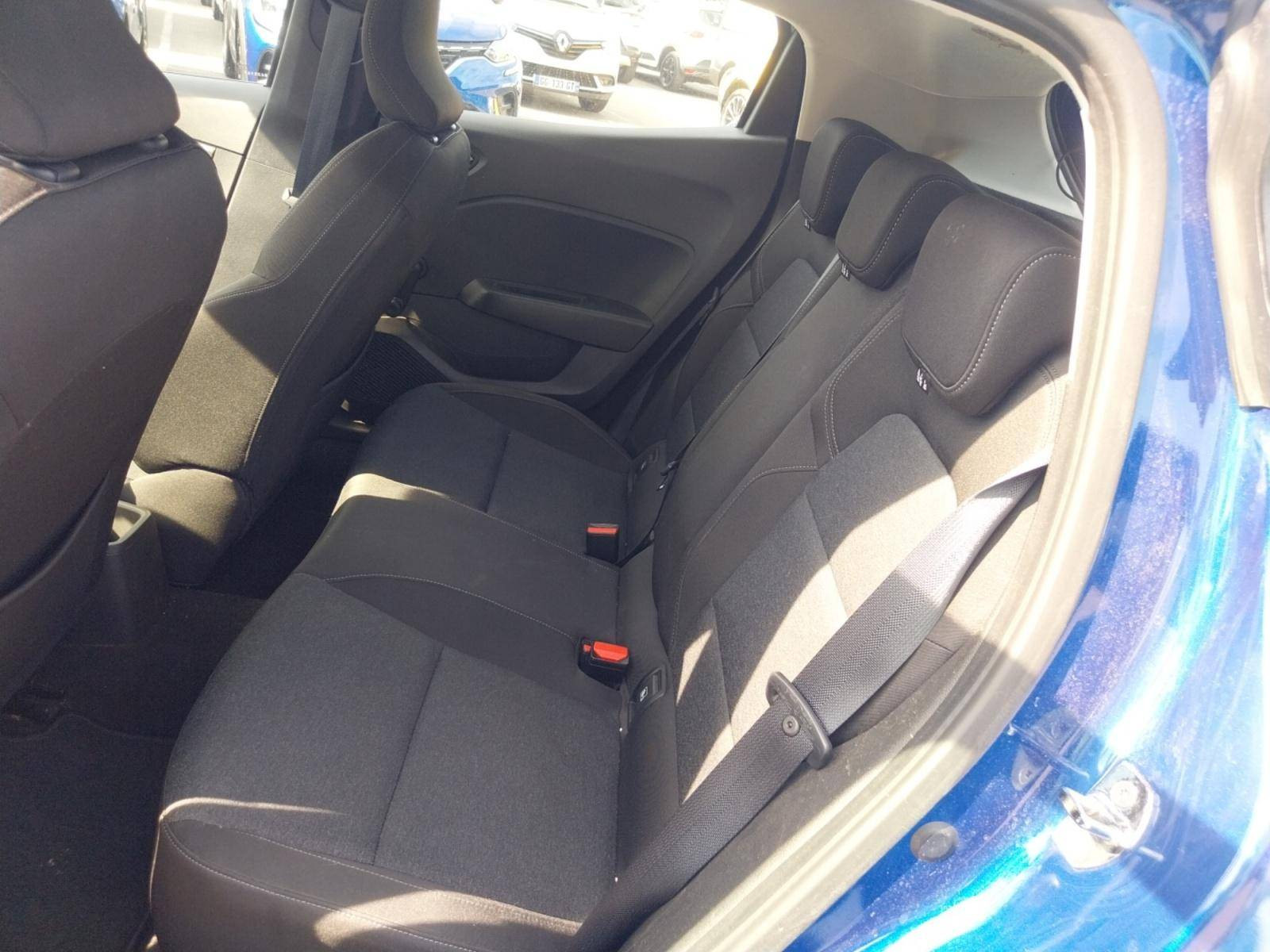 Vente en ligne Renault Clio 5 Clio SCe 65 - 21N au prix de 12 390 €
