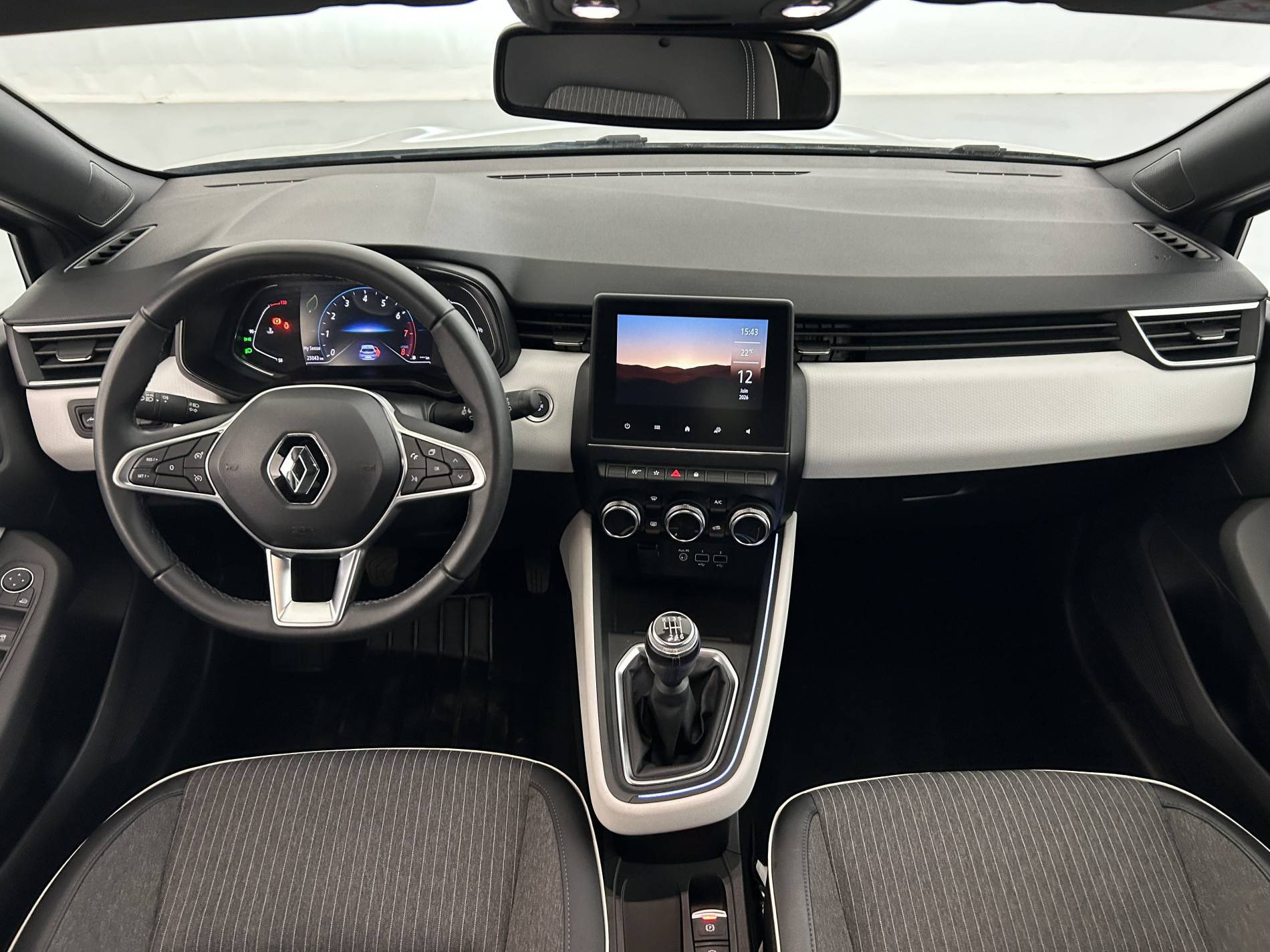 Vente en ligne Renault Clio 5 Clio TCe 90 au prix de 15 690 €