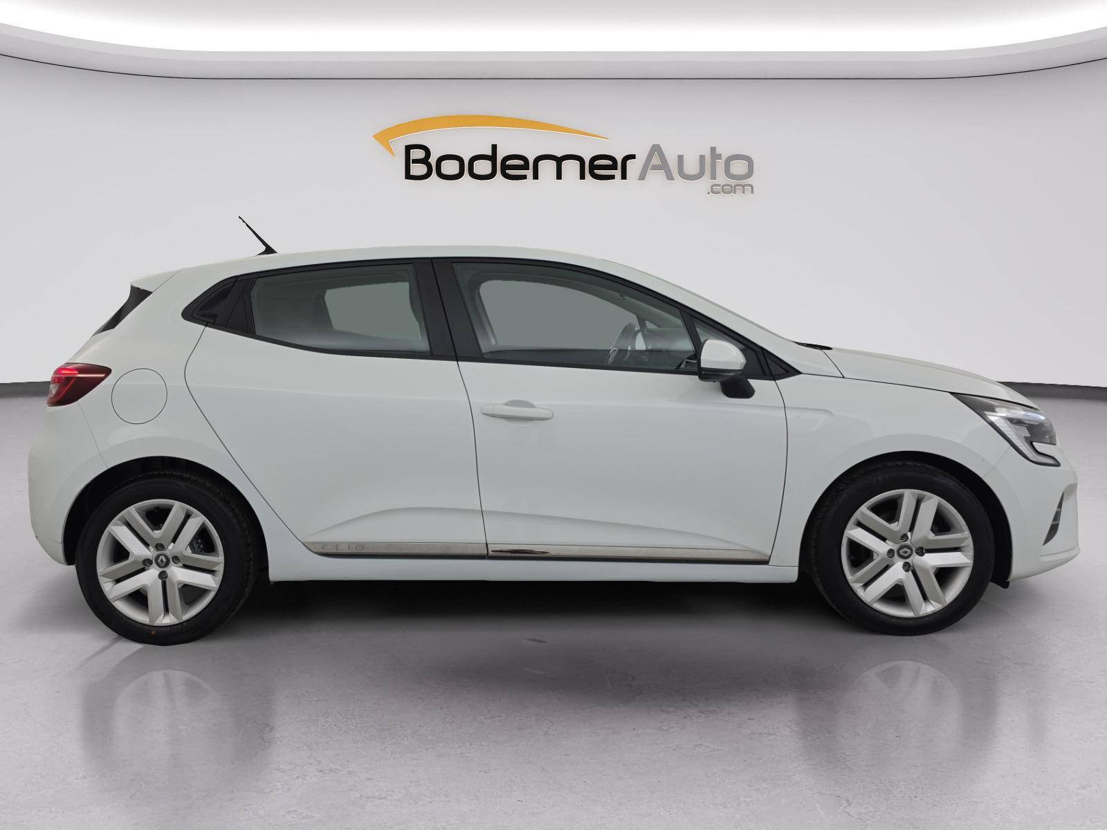 Vente en ligne Renault Clio 5 Clio SCe 65 - 21N au prix de 11 790 €