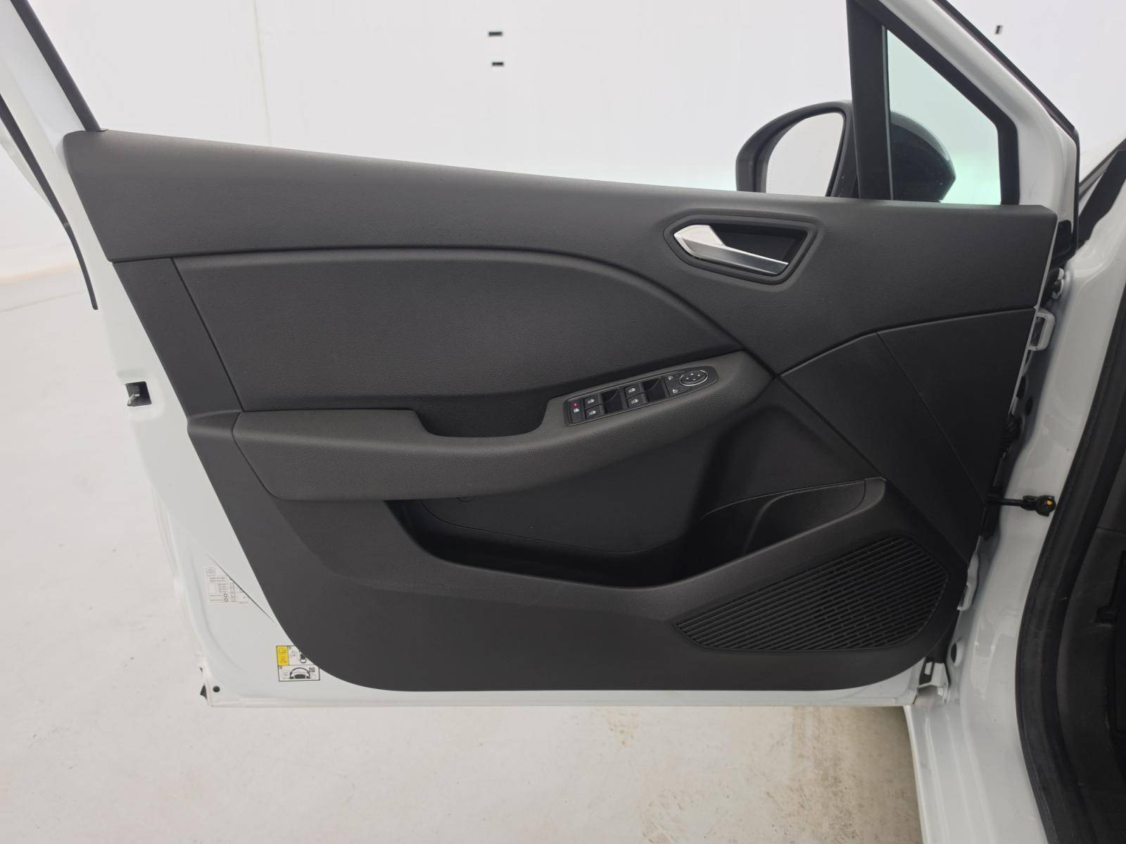 Vente en ligne Renault Clio 5 Clio SCe 65 au prix de 12 790 €