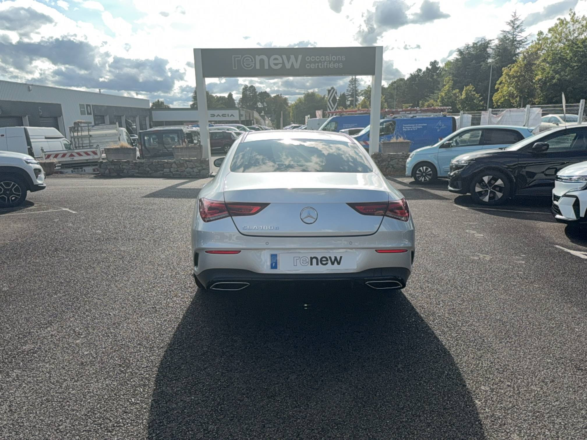 Vente en ligne Mercedes CLA Shooting Brake CLA Coupé 180 d 8G-DCT au prix de 25 990 €