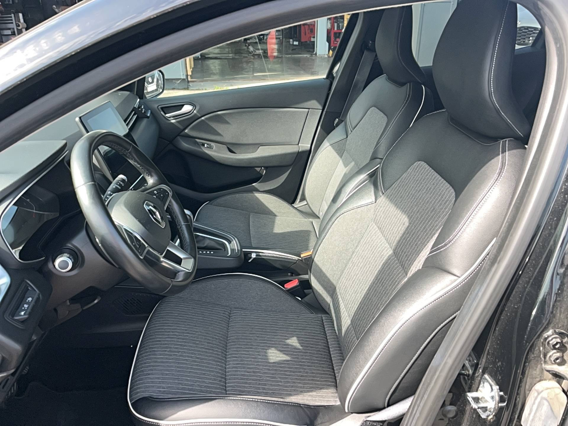 Vente en ligne Renault Clio 5 Clio TCe 130 EDC FAP au prix de 11 990 €