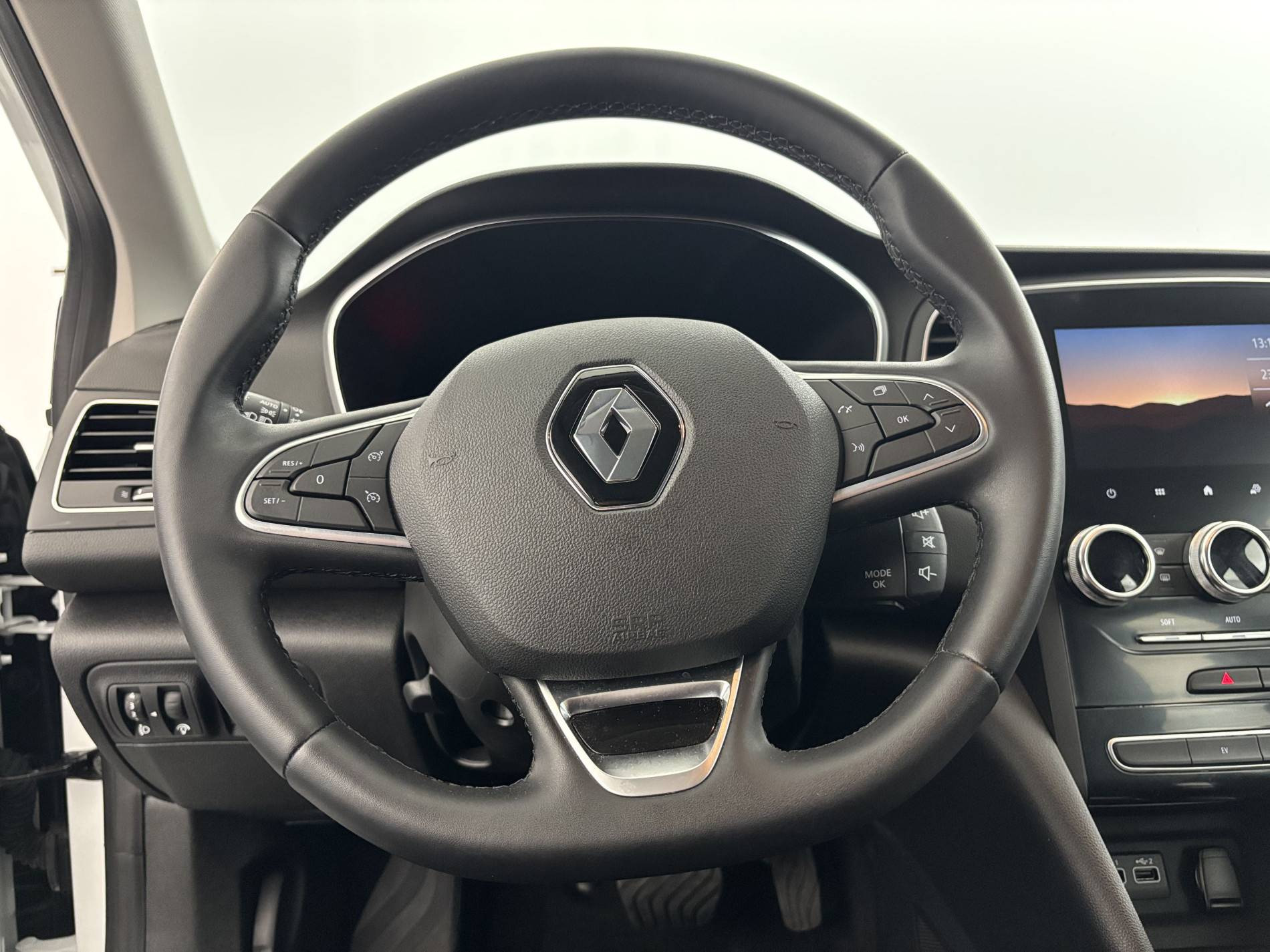 Vente en ligne Renault Megane 4 Estate  E-Tech plug-in Hybrid 160 au prix de 18 490 €