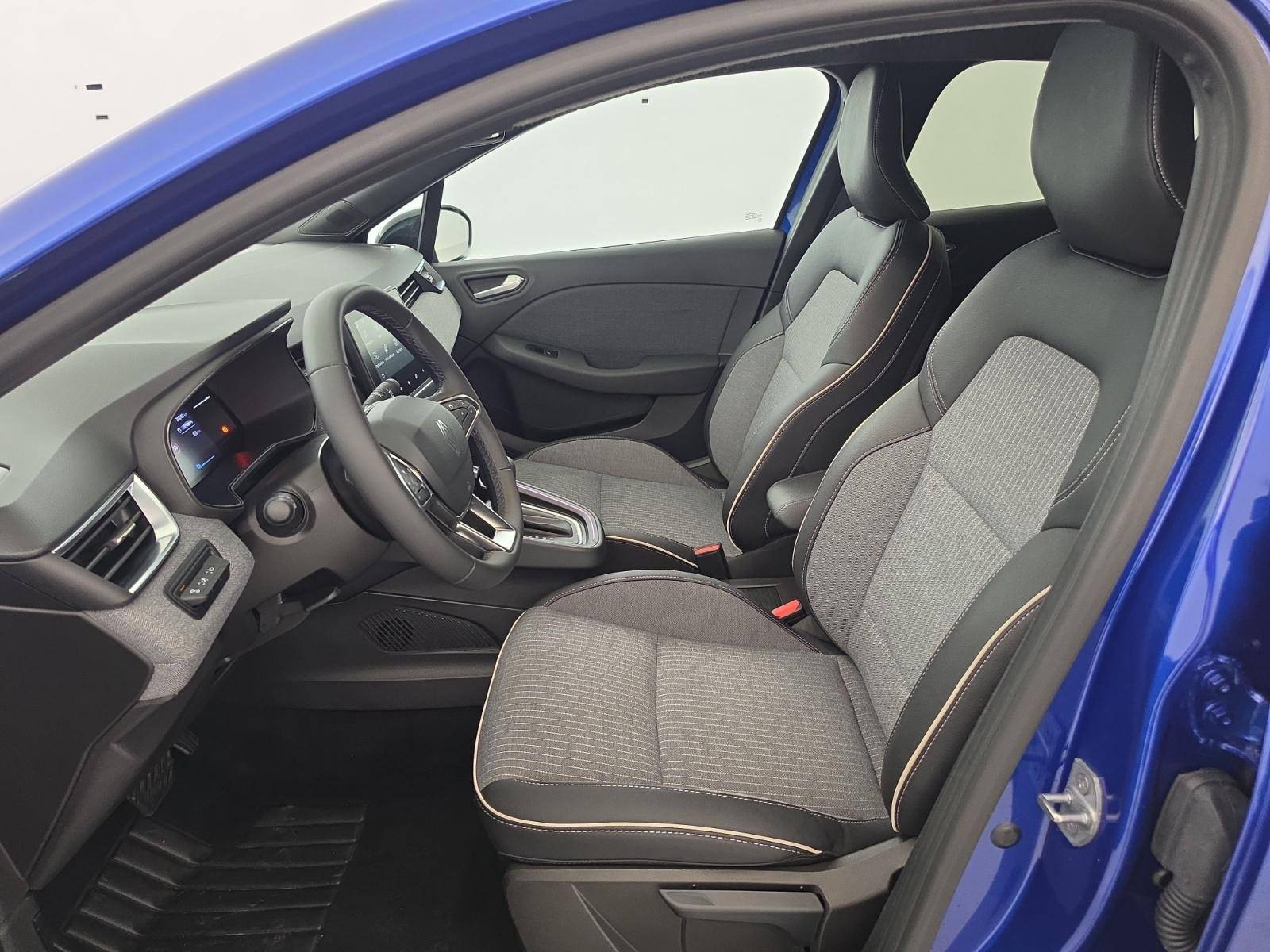 Vente en ligne Renault Clio 5 Clio E-Tech full hybrid 145 ch GSR2 au prix de 20 990 €