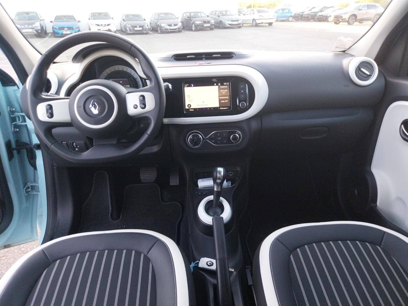 Vente en ligne Renault Twingo Electrique Twingo III E-Tech au prix de 13 990 €