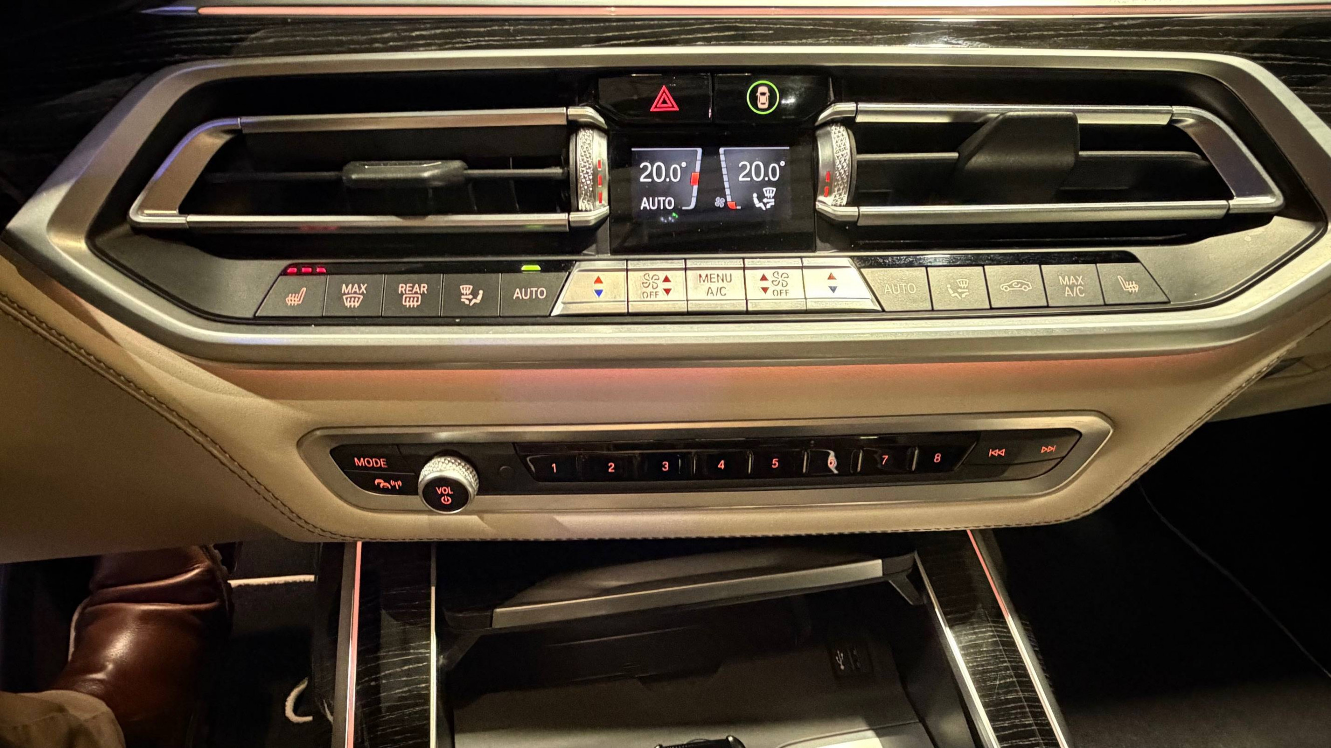 Vente en ligne Bmw X7 X7 M50i 530 ch BVA8 au prix de 72 990 €