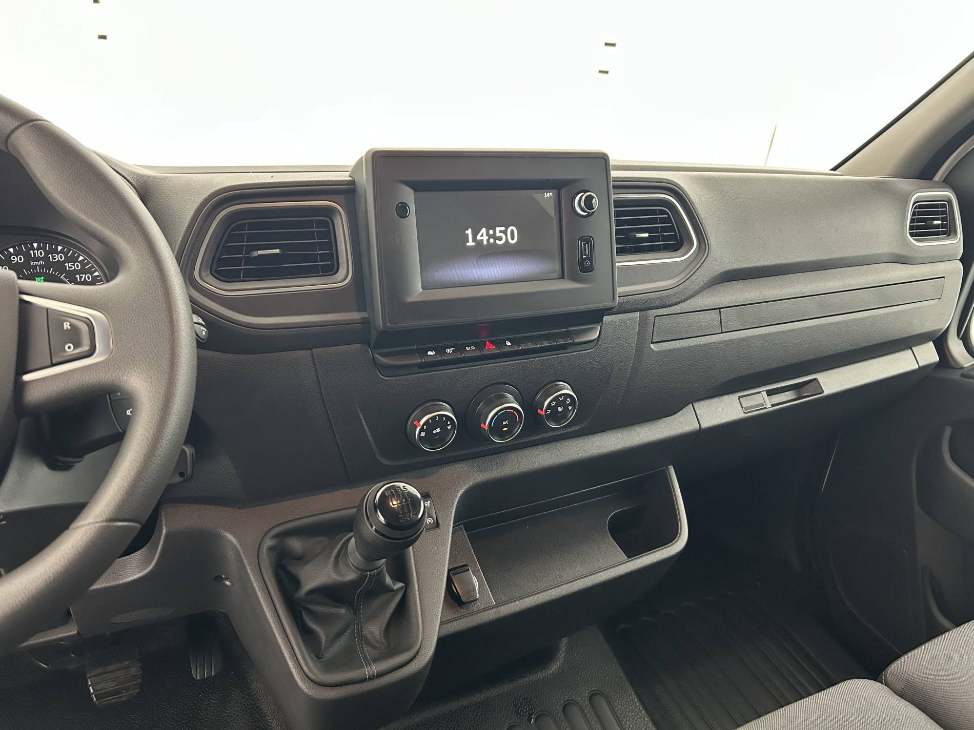 Vente en ligne Renault Master Fourgon MASTER FGN TRAC F3500 L2H2 BLUE DCI 150 au prix de 24 991 €