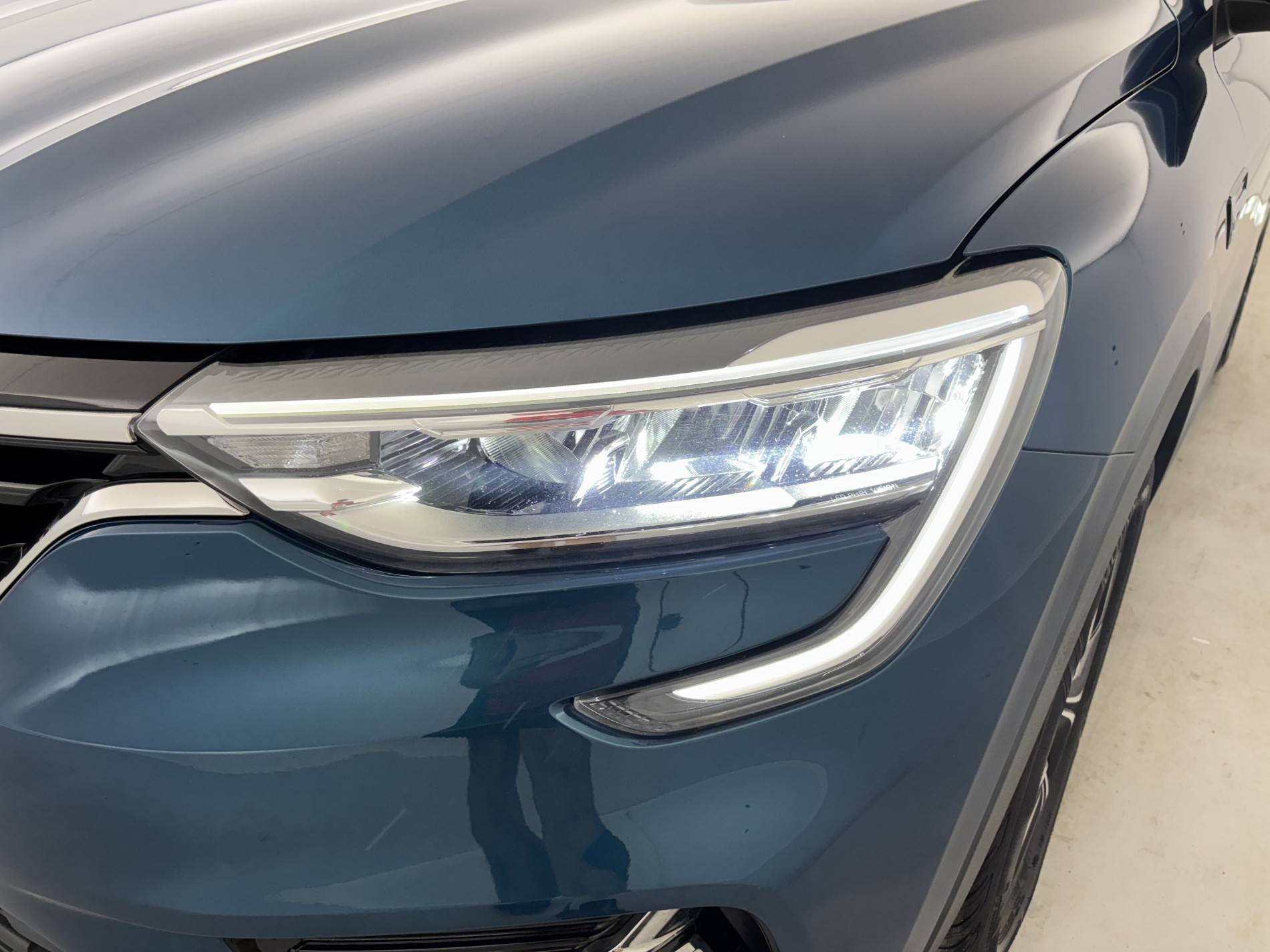 Vente en ligne Renault Arkana  mild hybrid 140 EDC FAP - 22 au prix de 18 250 €