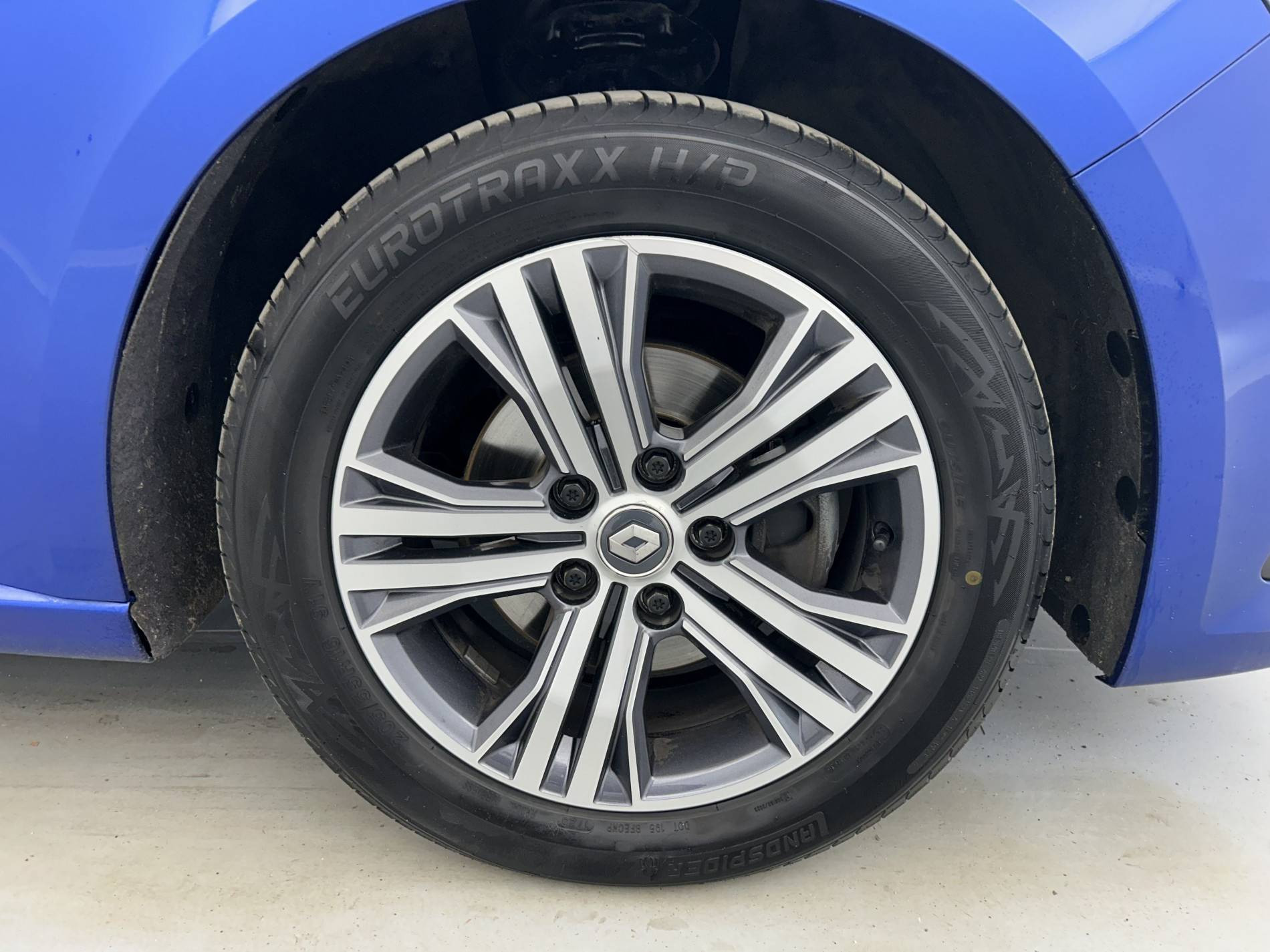 Vente en ligne Renault Megane 4  Blue dCi 115 au prix de 16 490 €