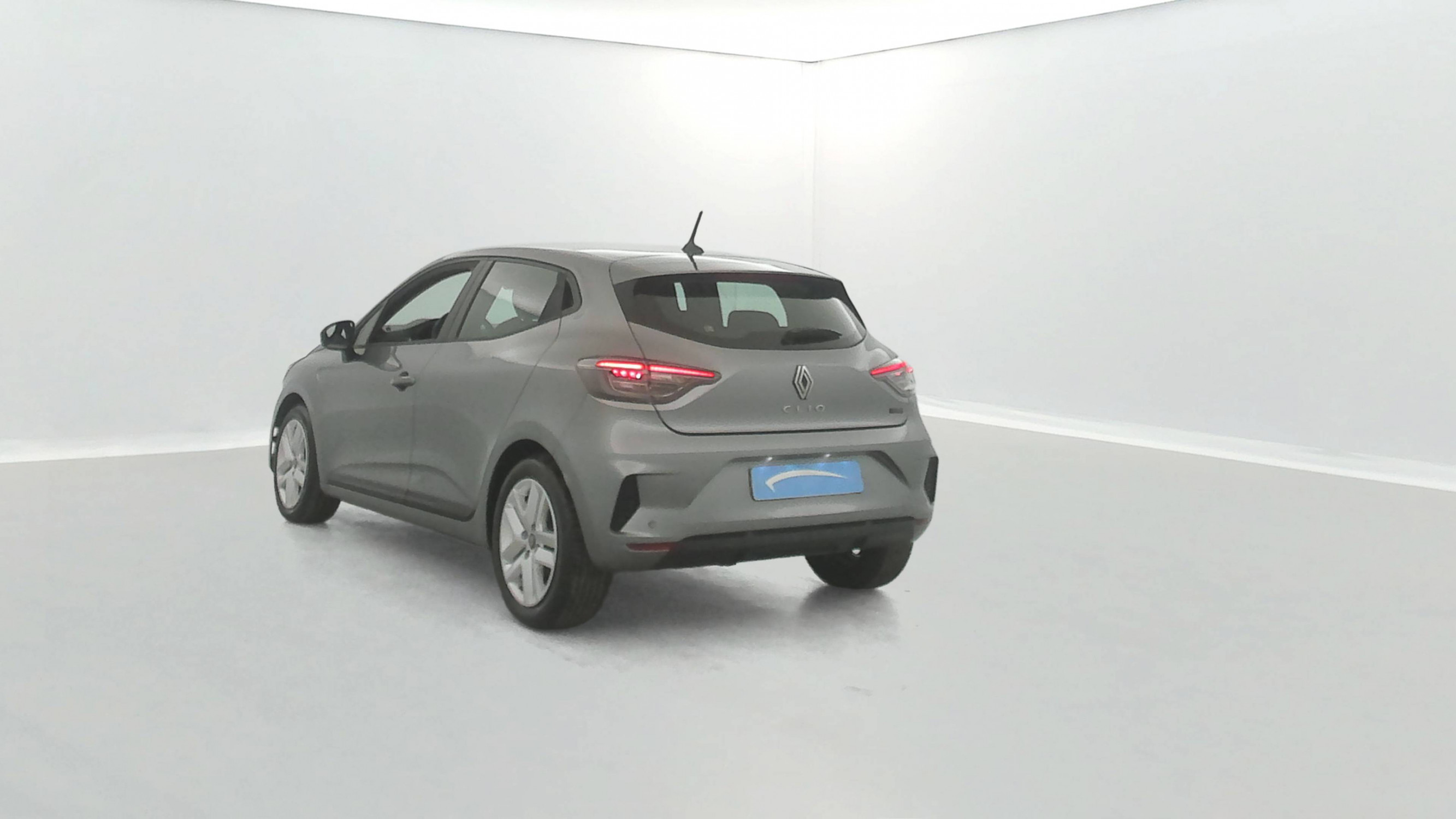 Vente en ligne Renault Clio 5 Clio E-Tech full hybrid 145 ch GSR2 au prix de 18 890 €