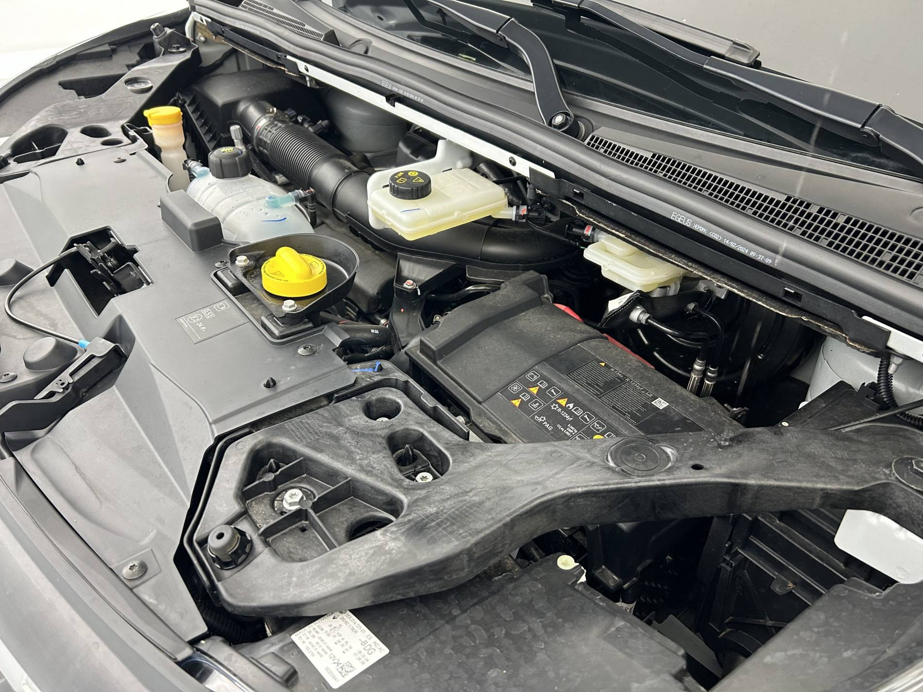 Vente en ligne Renault Trafic 3 Fourgon TRAFIC FGN L1H1 3T BLUE DCI 130 GSR2 au prix de 24 490 €