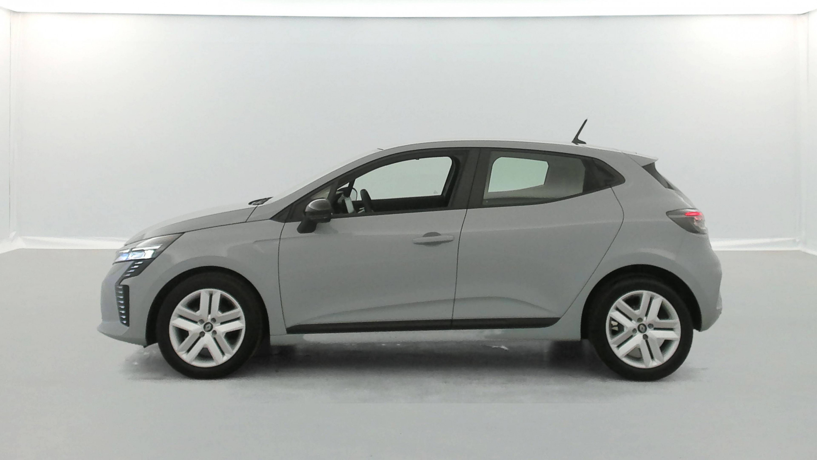 Vente en ligne Renault Clio 5 Clio TCe 90 au prix de 14 990 €