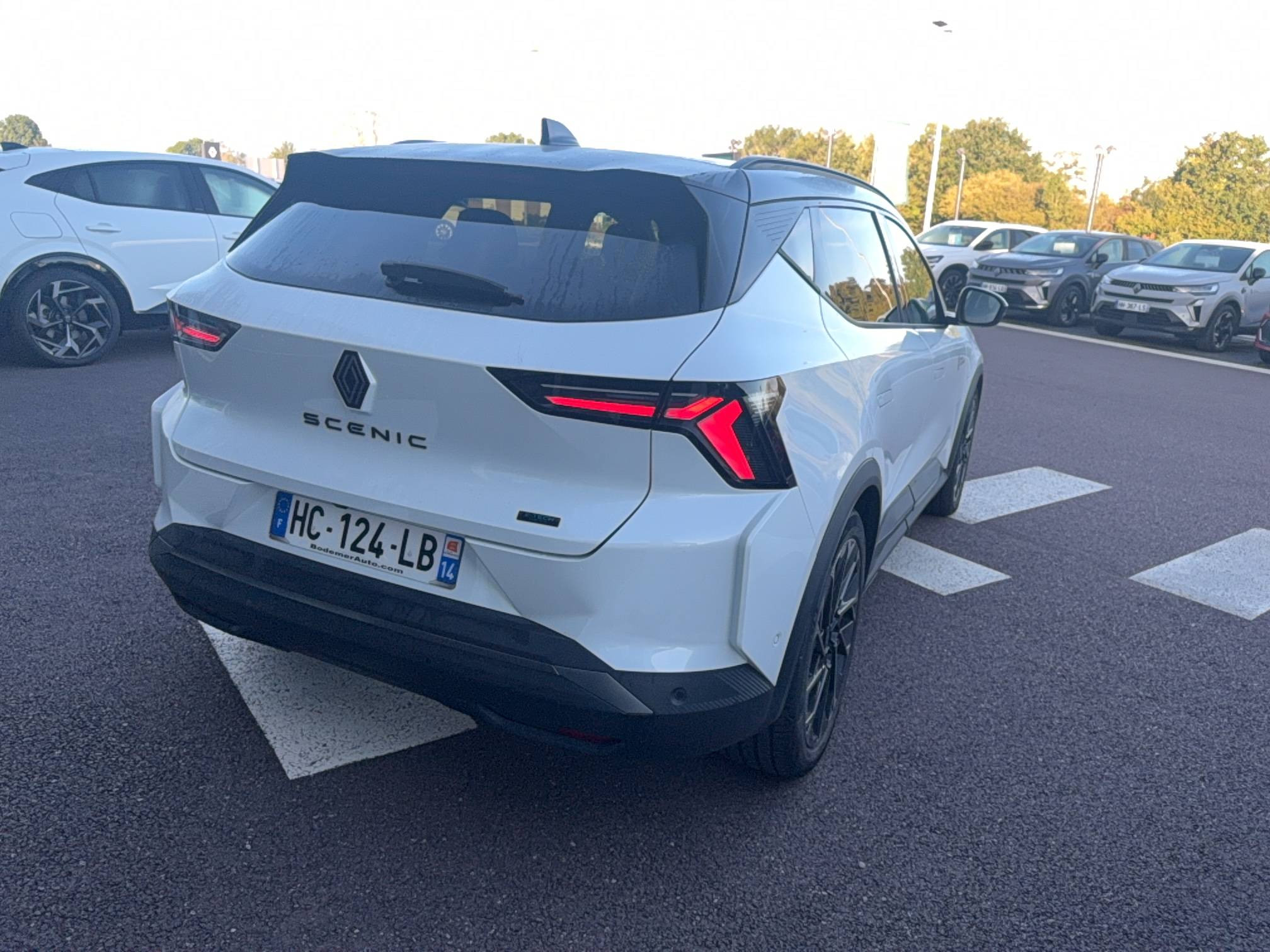 Vente en ligne Renault Scenic E-Tech Scenic E-Tech électrique 220 ch grande autonomie au prix de 37 890 €