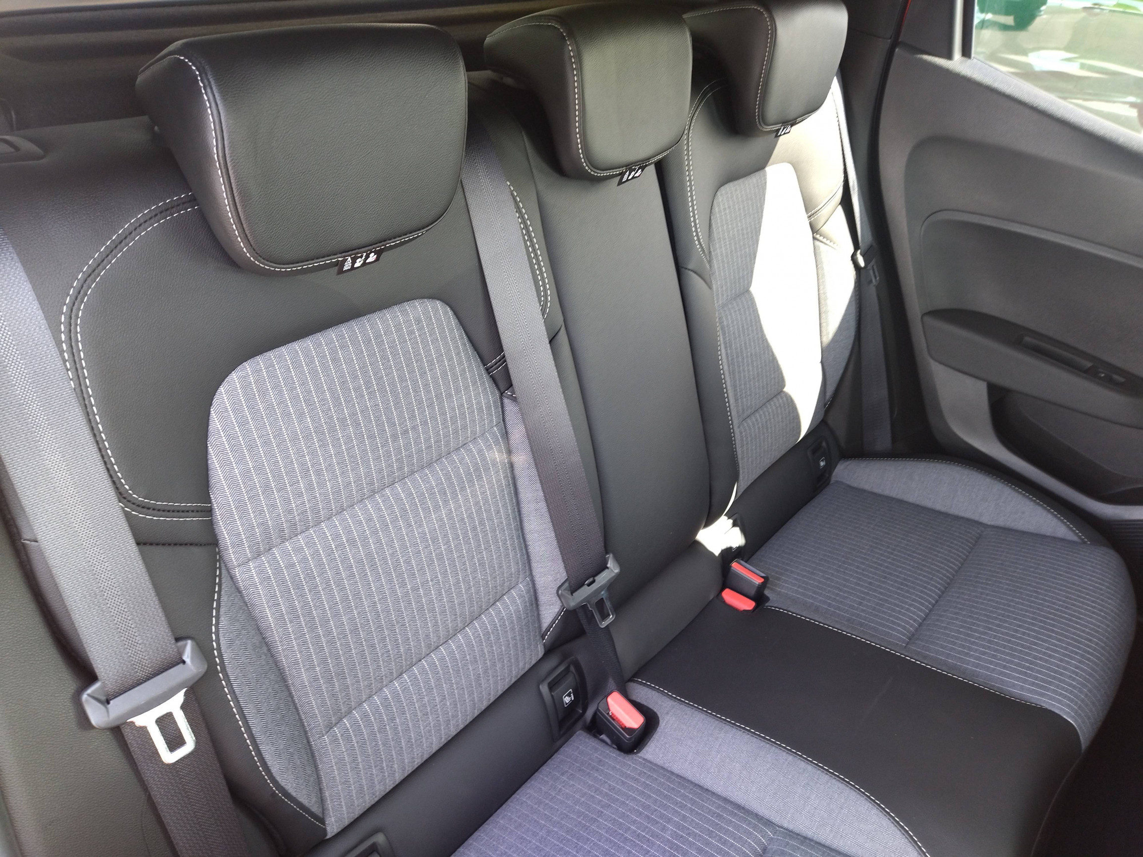 Vente en ligne Renault Clio 5 Clio TCe 90 au prix de 15 870 €