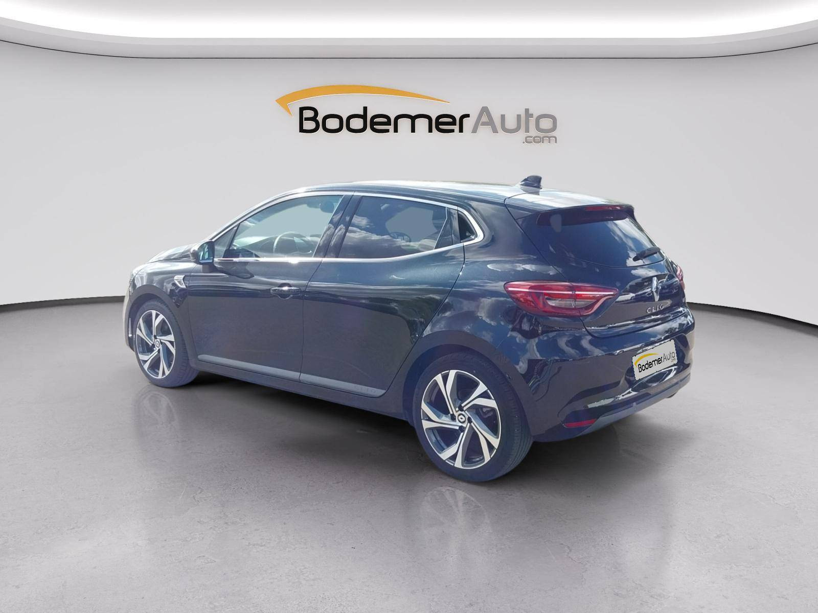 Vente en ligne Renault Clio 5 Clio E-Tech 140 - 21N au prix de 18 990 €