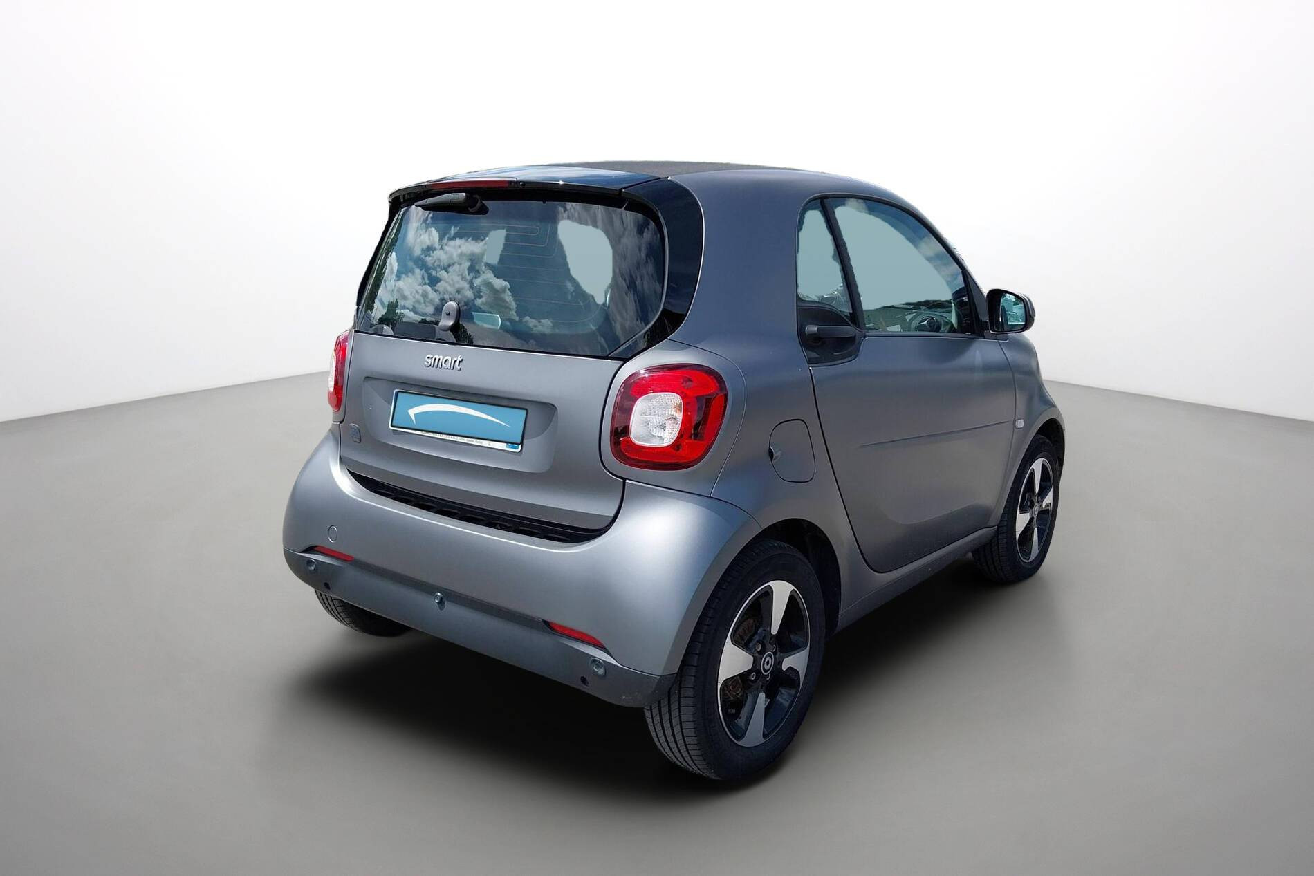 Vente en ligne Smart ForTwo Coupe Fortwo Coupé 82 ch au prix de 14 970 €