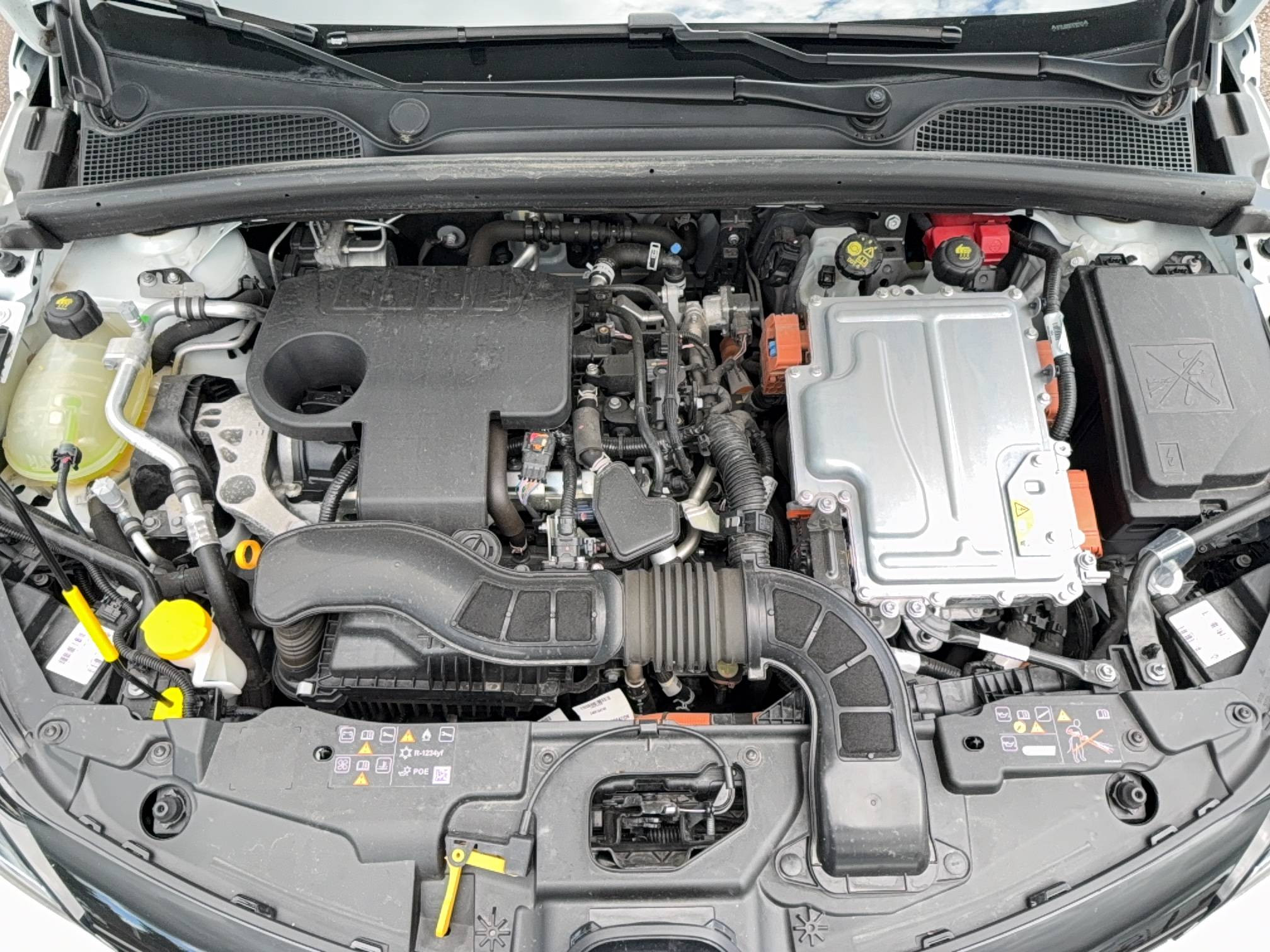 Vente en ligne Renault Clio 5 Clio E-Tech full hybrid 145 au prix de 18 990 €
