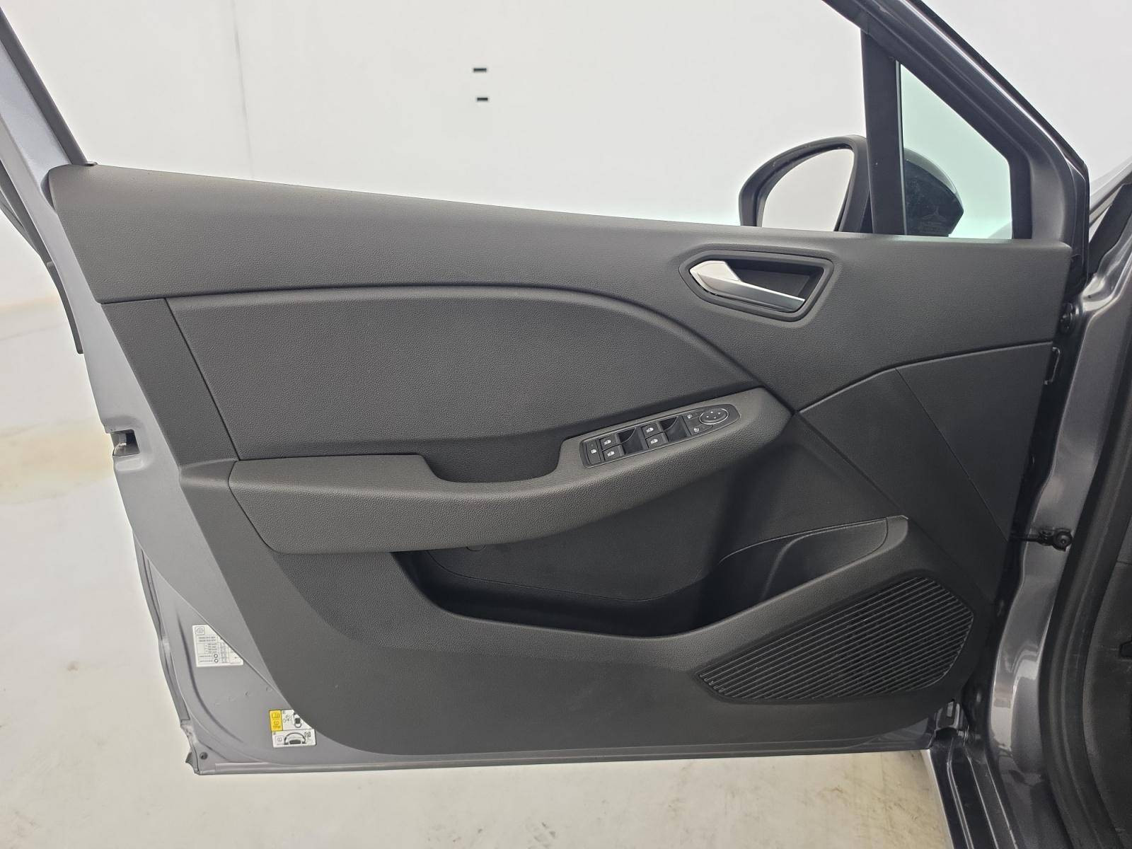 Vente en ligne Renault Clio 5 Clio TCe 100 GPL au prix de 14 490 €