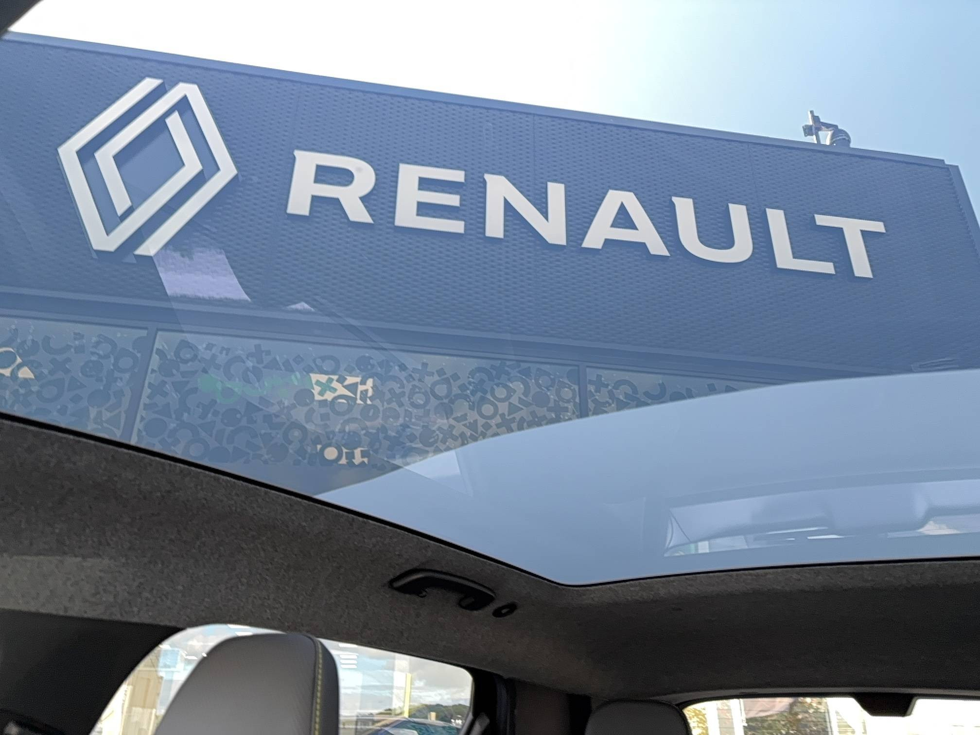 Vente en ligne Renault Scenic E-Tech Scenic E-Tech électrique 220 ch grande autonomie au prix de 47 900 €