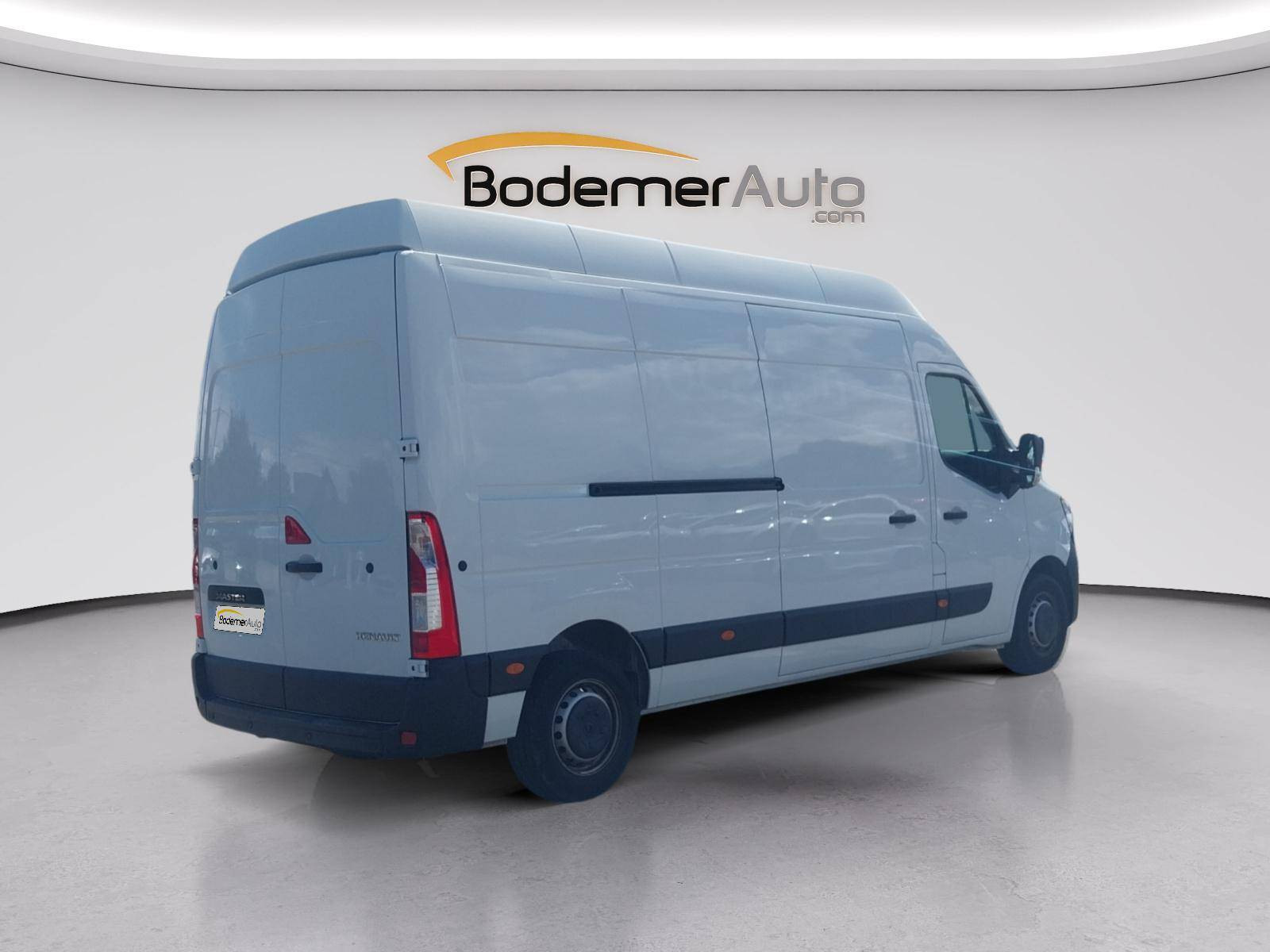 Vente en ligne Renault Master Fourgon MASTER FGN TRAC F3500 L3H3 BLUE DCI 135 au prix de 26 990 €