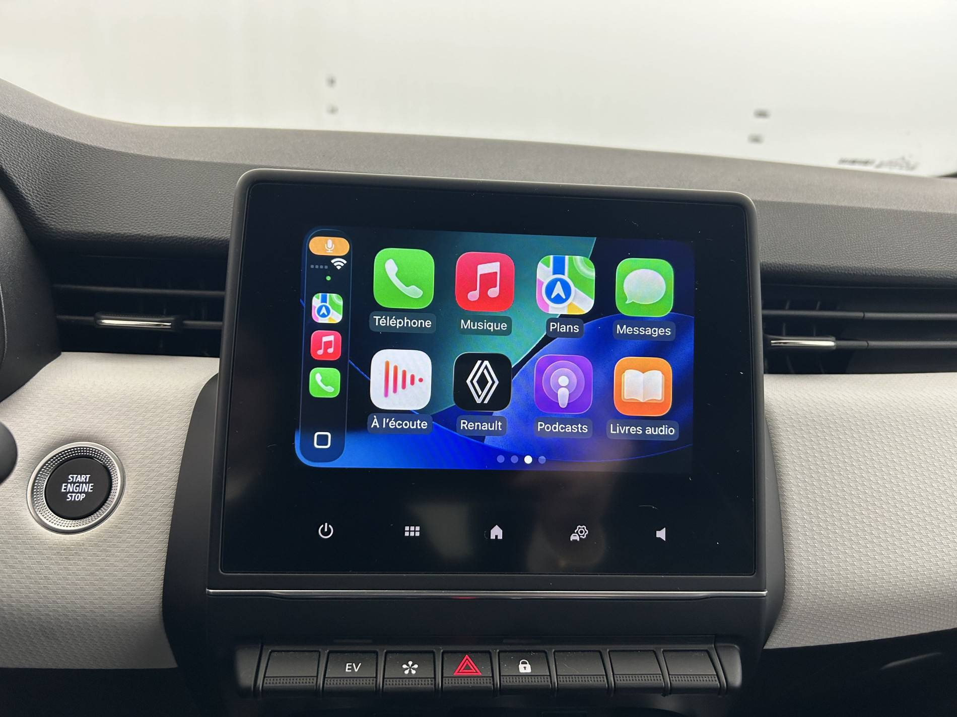 Vente en ligne Renault Clio 5 Clio E-Tech hybride 145 au prix de 17 970 €