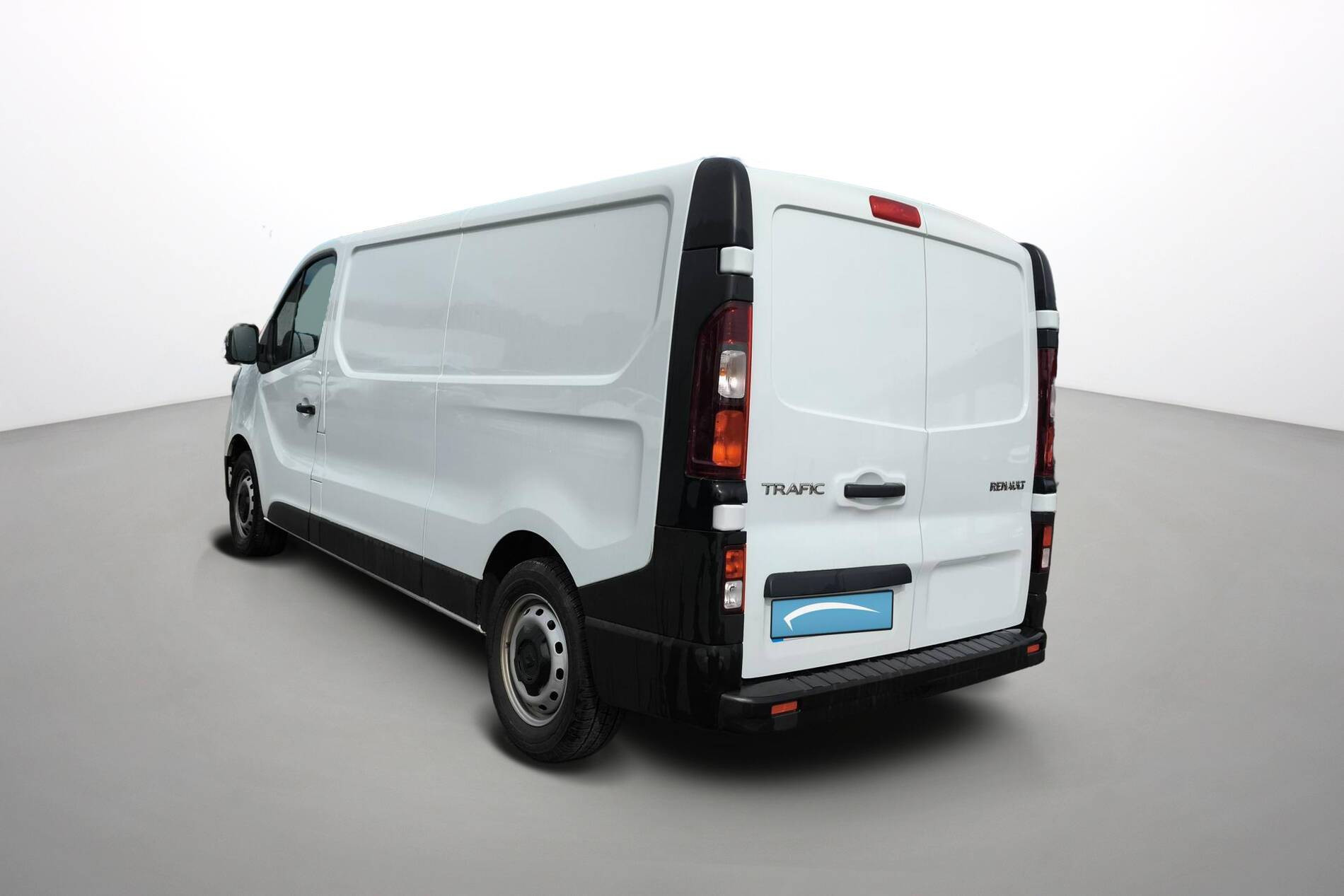 Vente en ligne Renault Trafic 3 Fourgon TRAFIC FGN L2H1 3000 KG BLUE DCI 130 au prix de 22 990 €