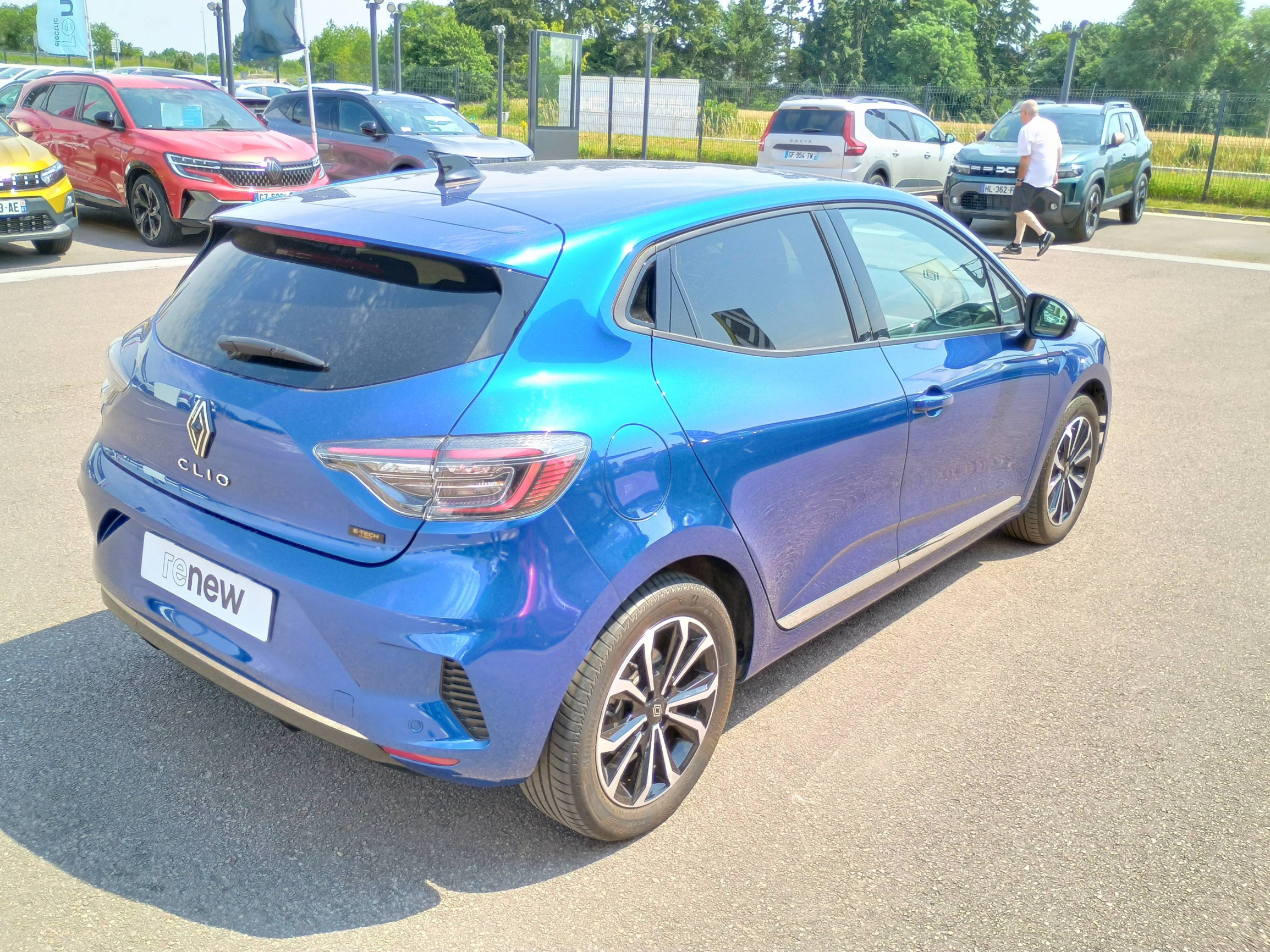 Vente en ligne Renault Clio 5 Clio E-Tech full hybrid 145 ch GSR2 au prix de 20 321 €