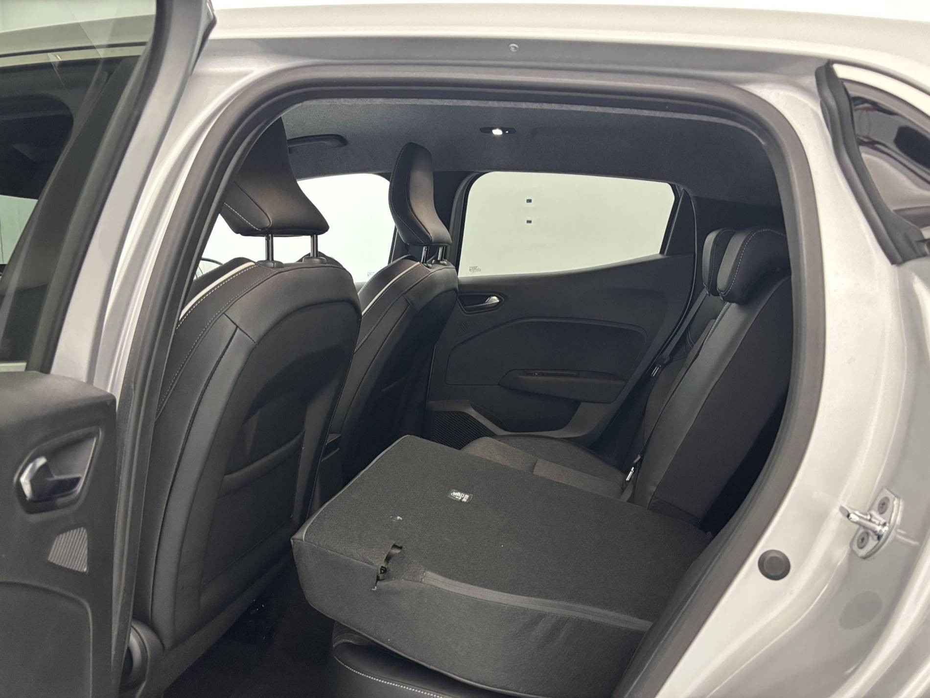 Vente en ligne Renault Clio 5 Clio TCe 90 au prix de 14 780 €
