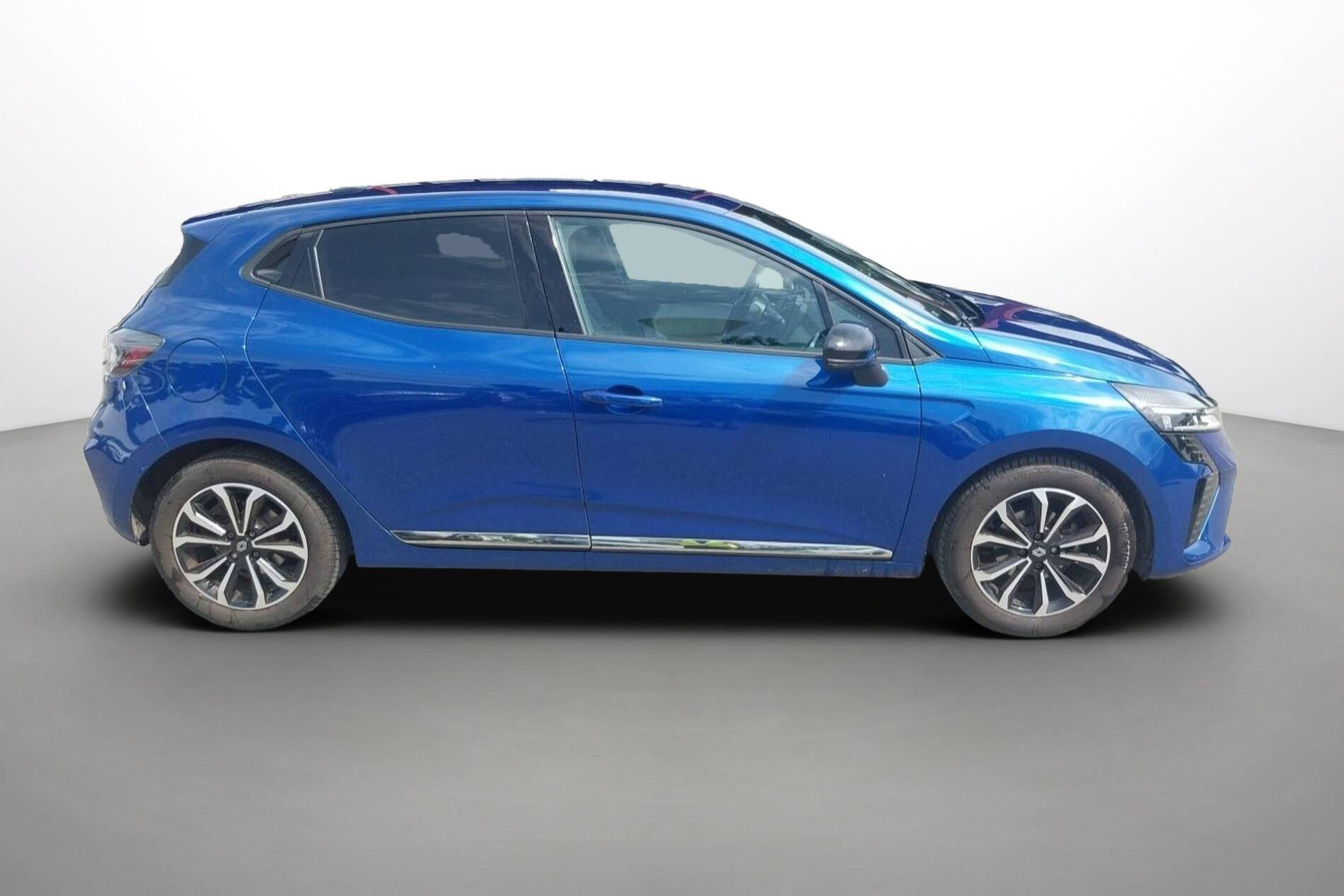 Vente en ligne Renault Clio 5 Clio Eco-G 100 ch GSR2 au prix de 17 900 €