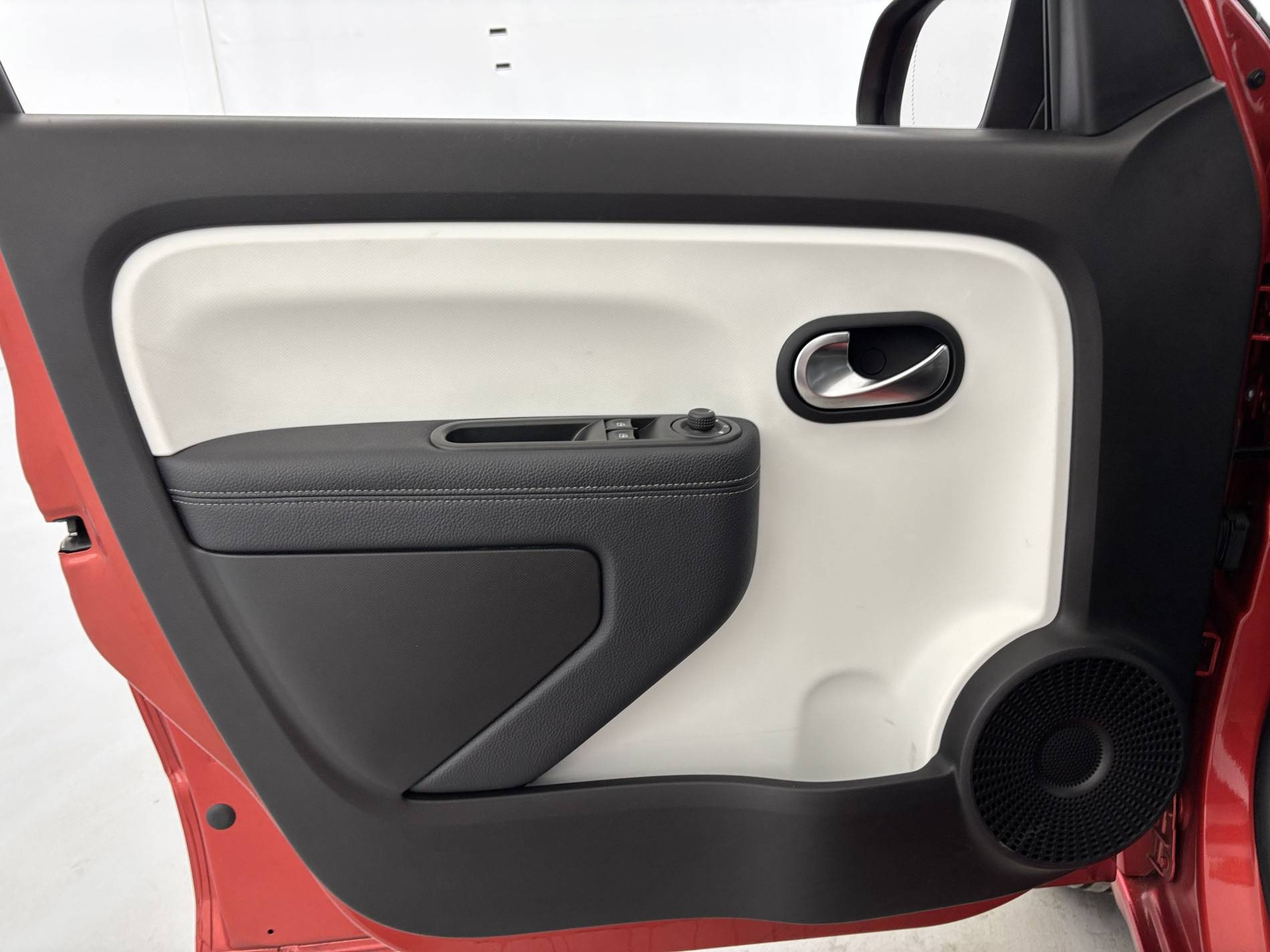 Vente en ligne Renault Twingo 3  TCe 95 au prix de 11 390 €