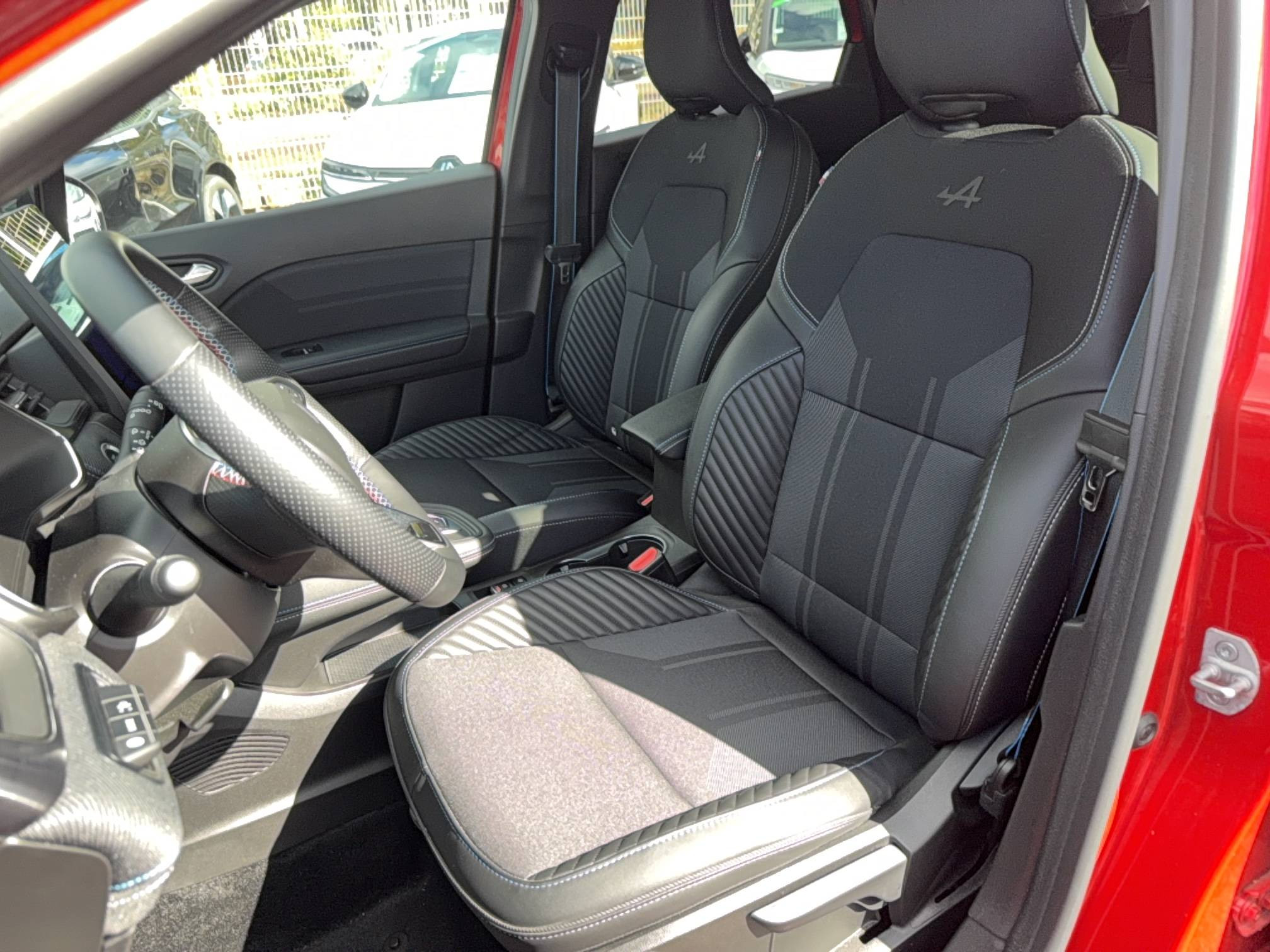 Vente en ligne Renault Symbioz  E-Tech full hybrid 145 au prix de 25 990 €