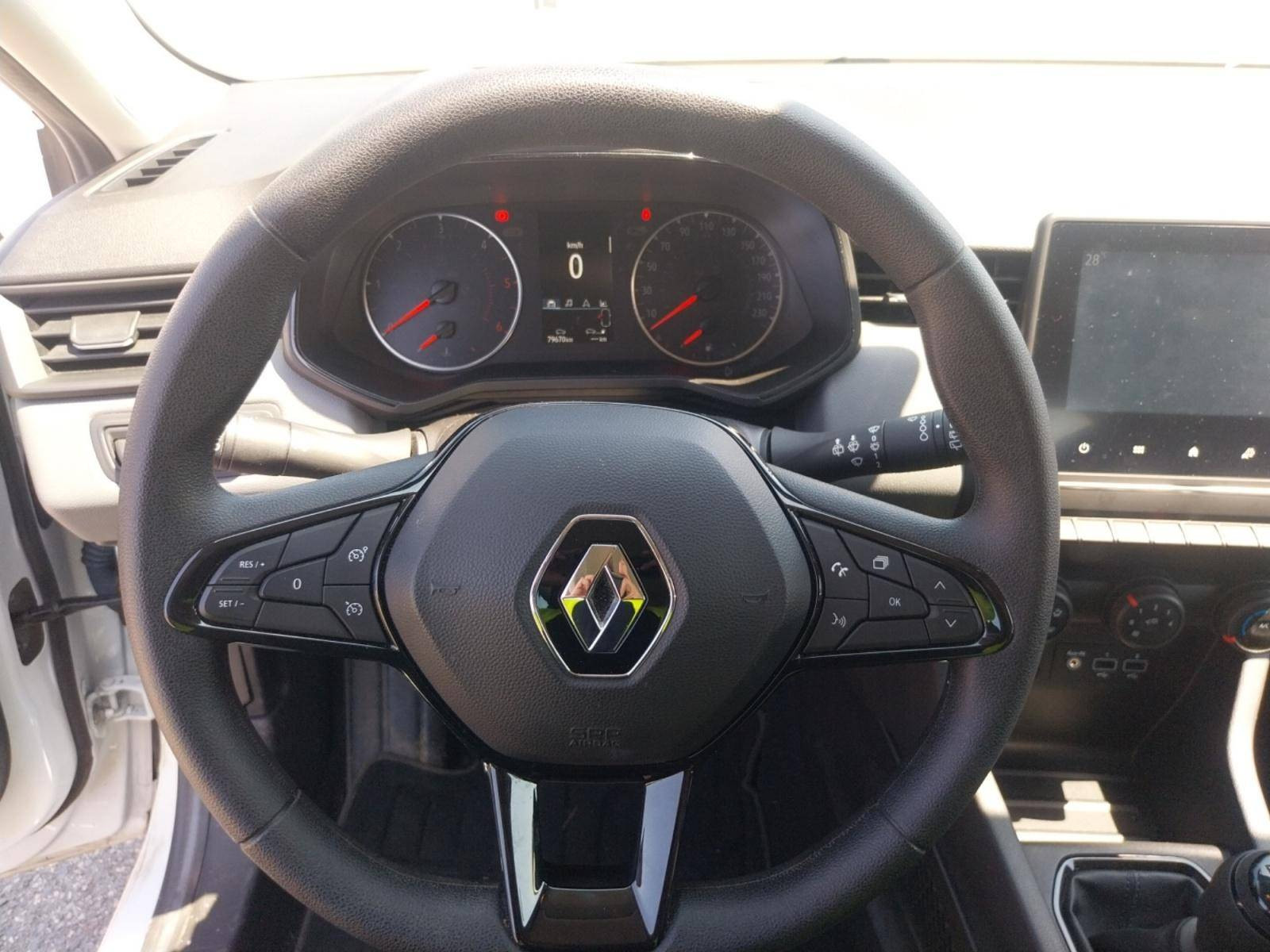 Vente en ligne Renault Clio 5 CLIO SOCIETE BLUE DCI 100 - 21N au prix de 11 990 €