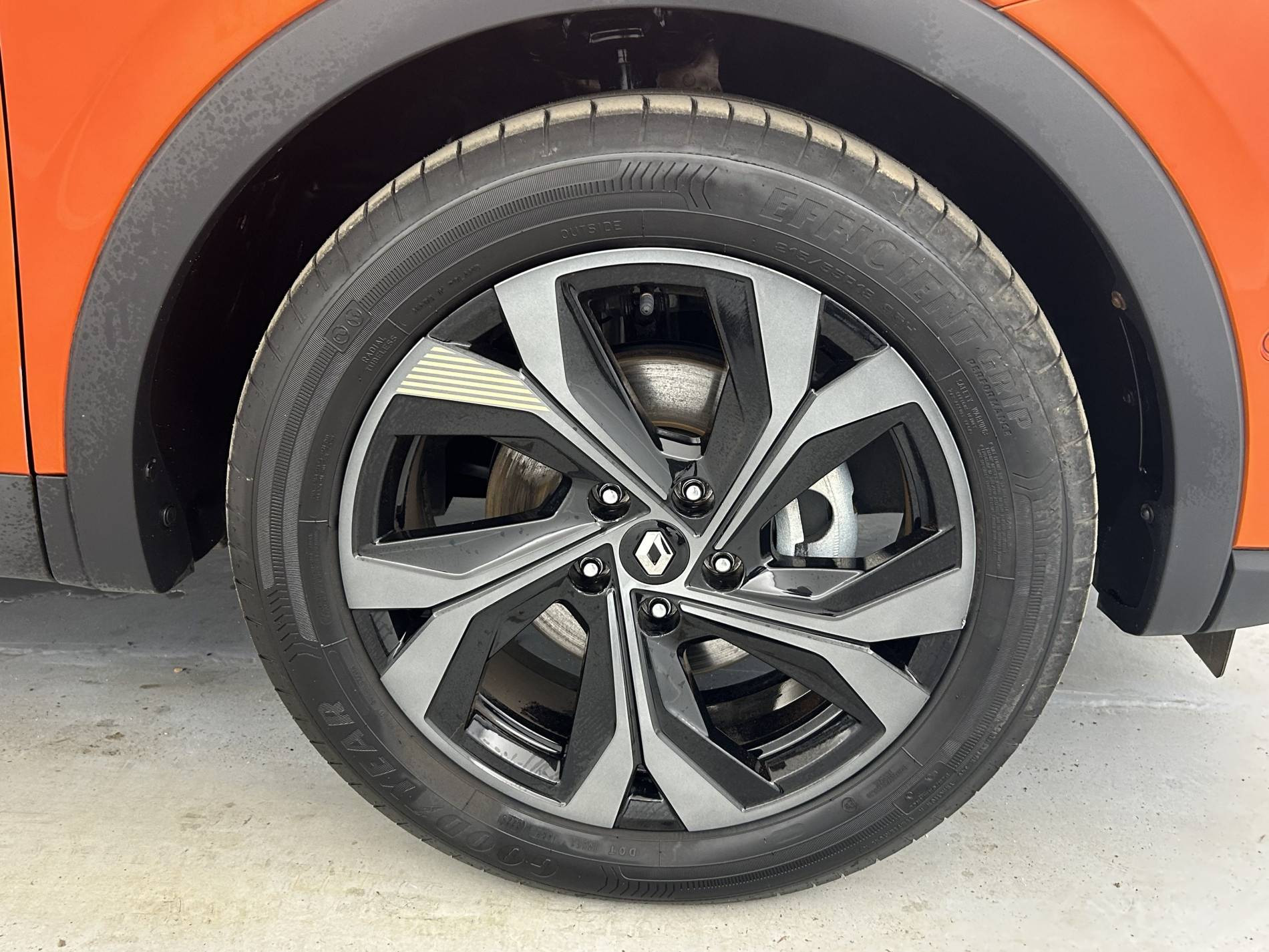 Vente en ligne Renault Arkana  E-Tech hybride 145 - 22 au prix de 23 590 €