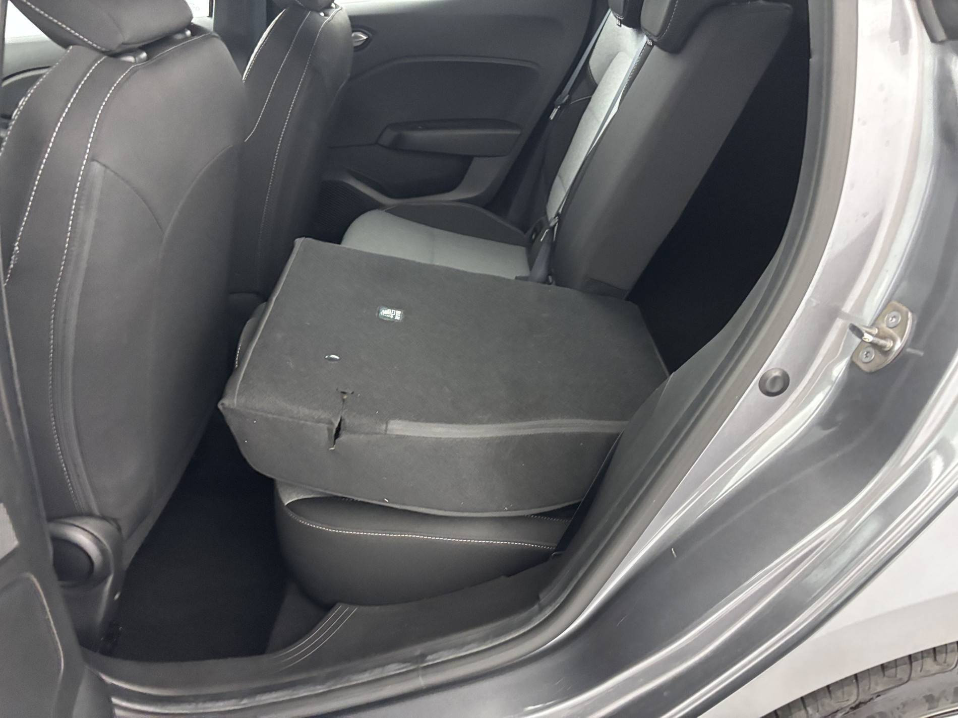 Vente en ligne Renault Clio 5 Clio TCe 90 au prix de 14 790 €