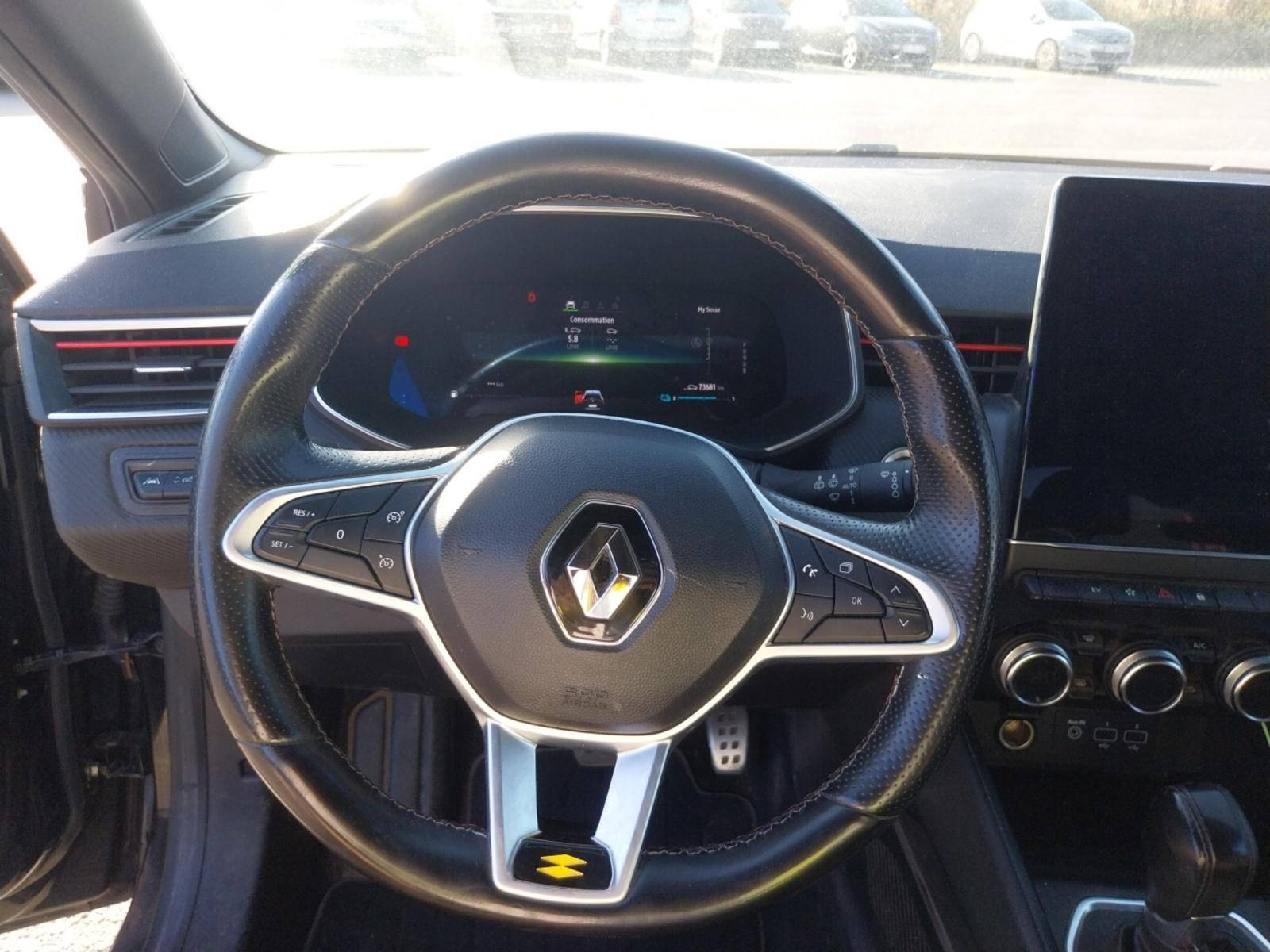 Vente en ligne Renault Clio 5 Clio E-Tech 140 - 21N au prix de 15 990 €