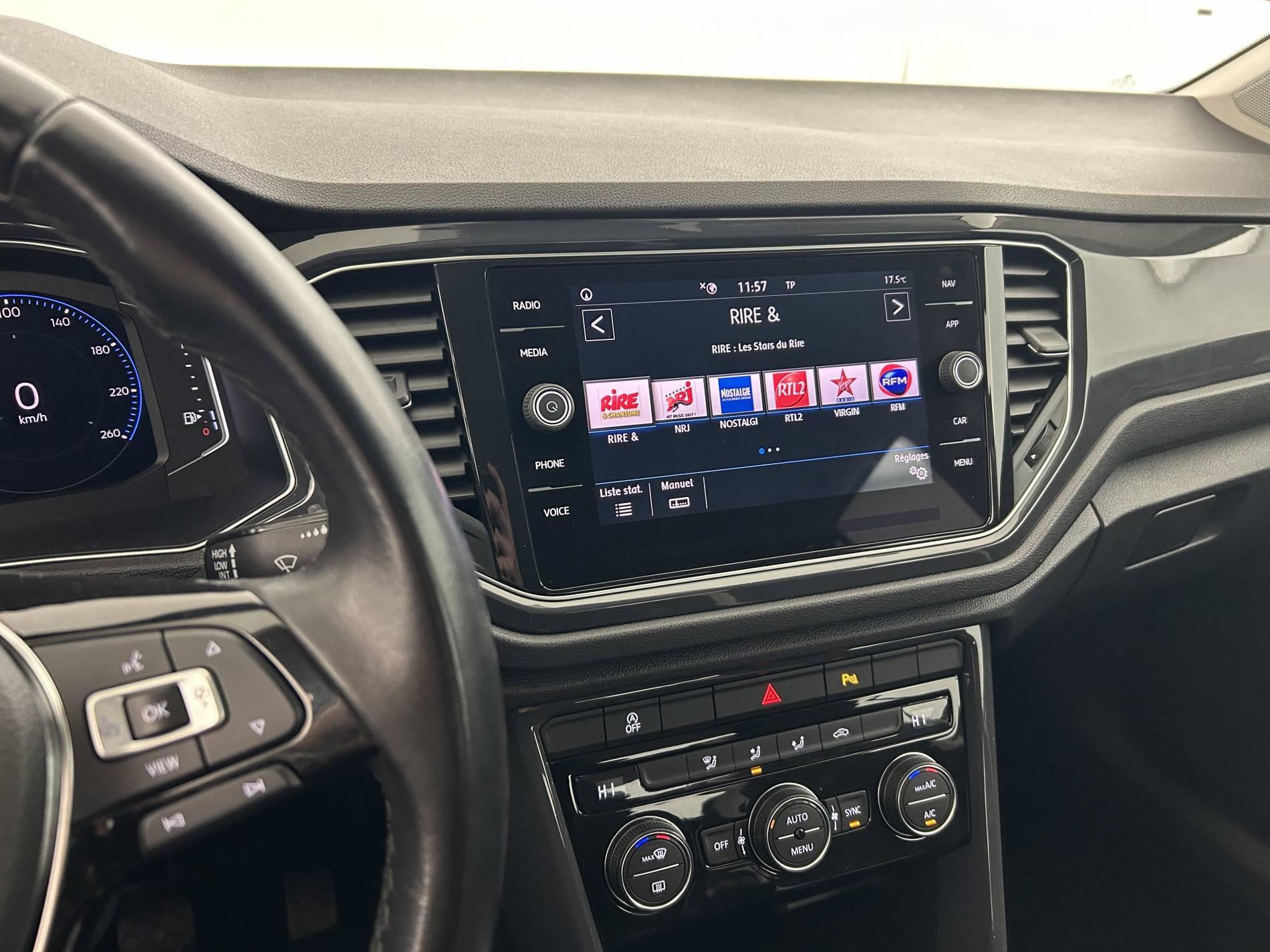 Vente en ligne Volkswagen T-Roc  1.5 TSI 150 EVO Start/Stop BVM6 au prix de 16 990 €