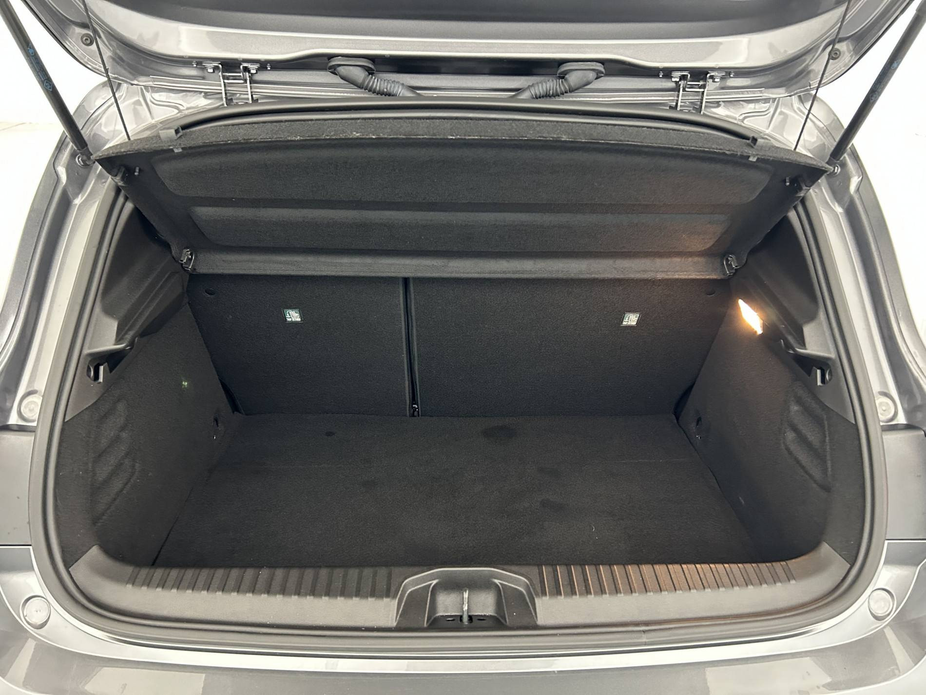 Vente en ligne Renault Clio 5 Clio E-Tech full hybrid 145 au prix de 19 290 €