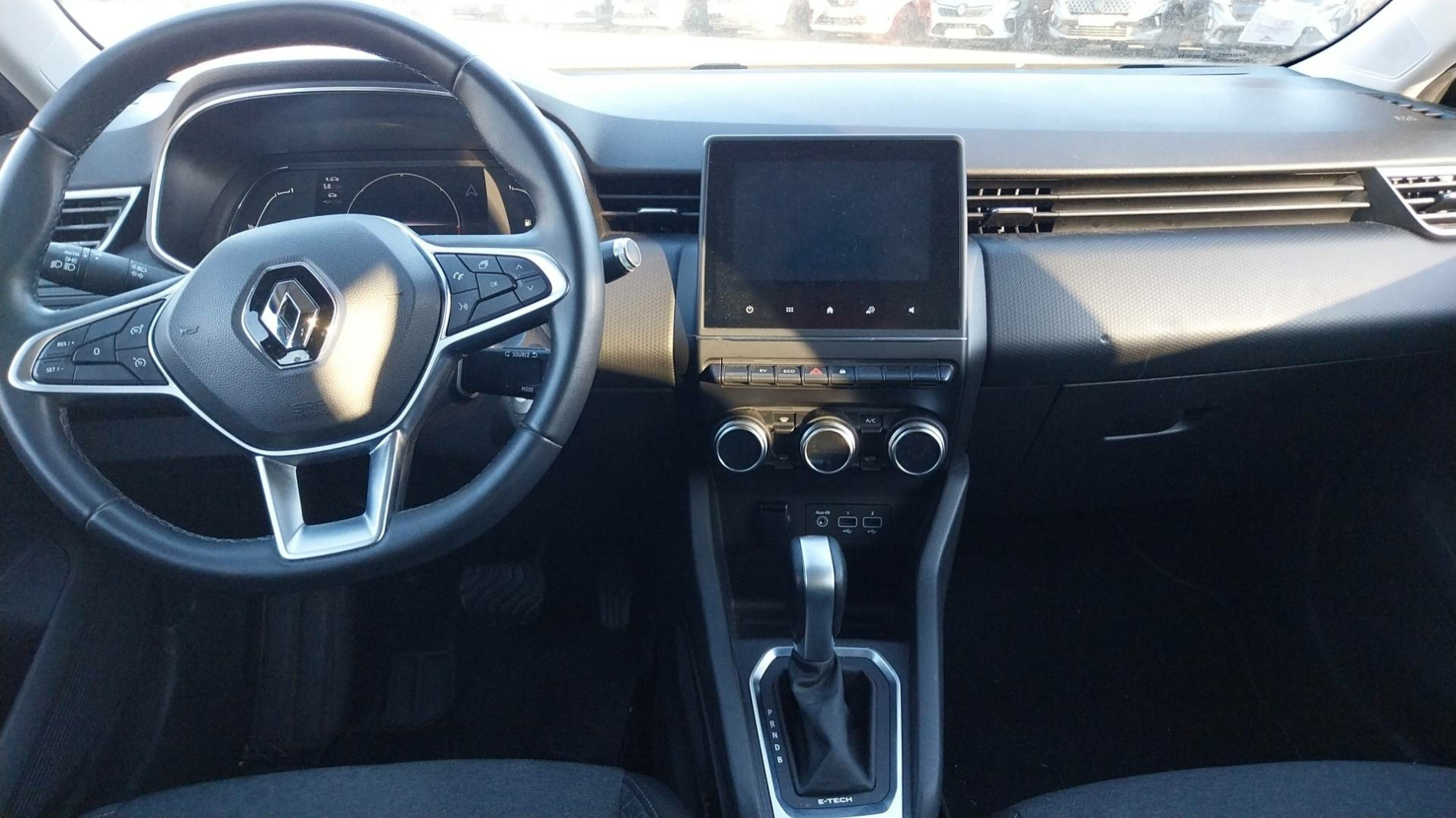 Vente en ligne Renault Clio 5 Clio E-Tech 140 au prix de 12 500 €